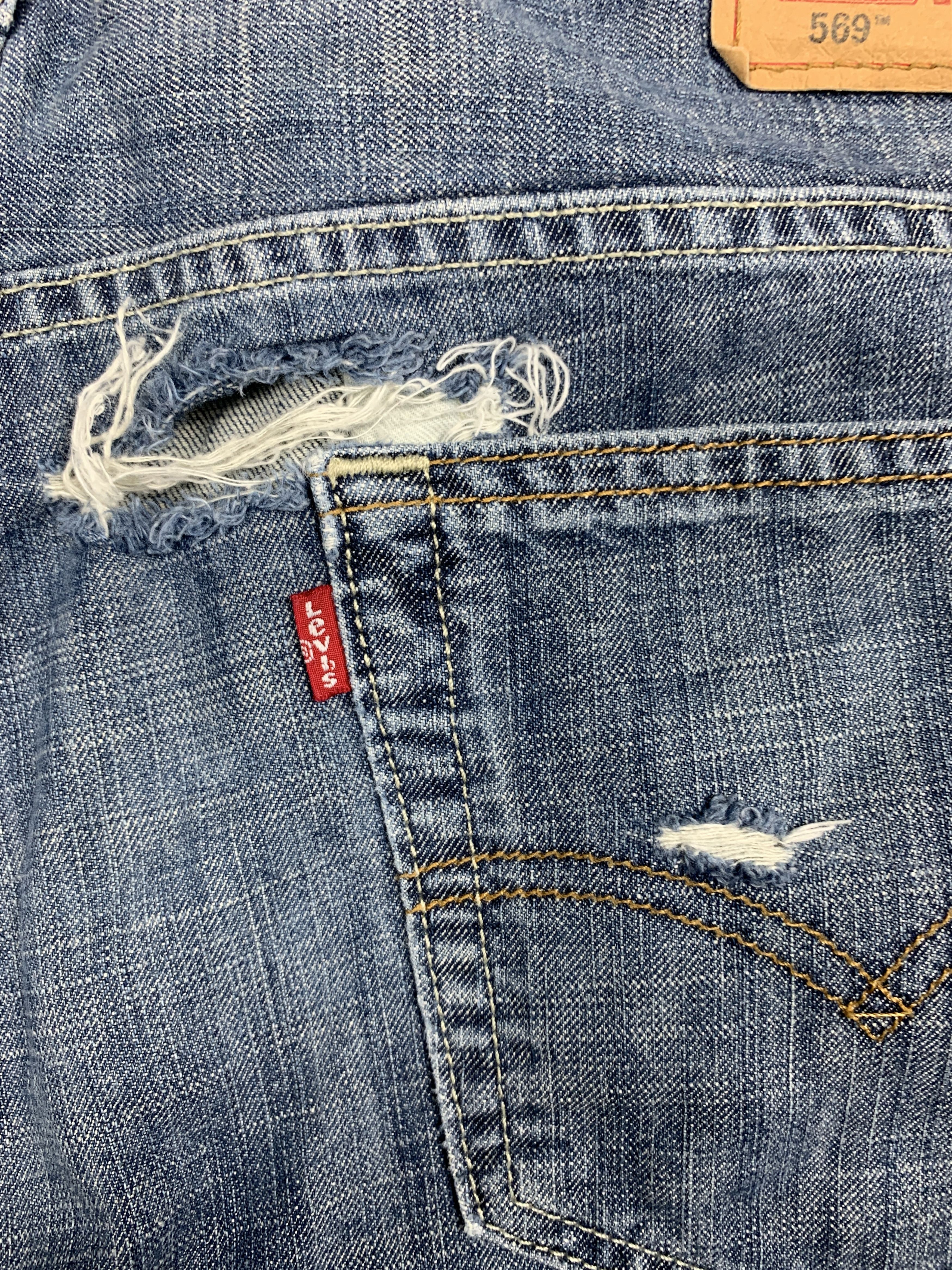 Levi's × Vintage Vintage LEVI'S 569 Distressed Faded Mid Wash Jeans Size US 36 / EU 52 - 19 Thumbnail