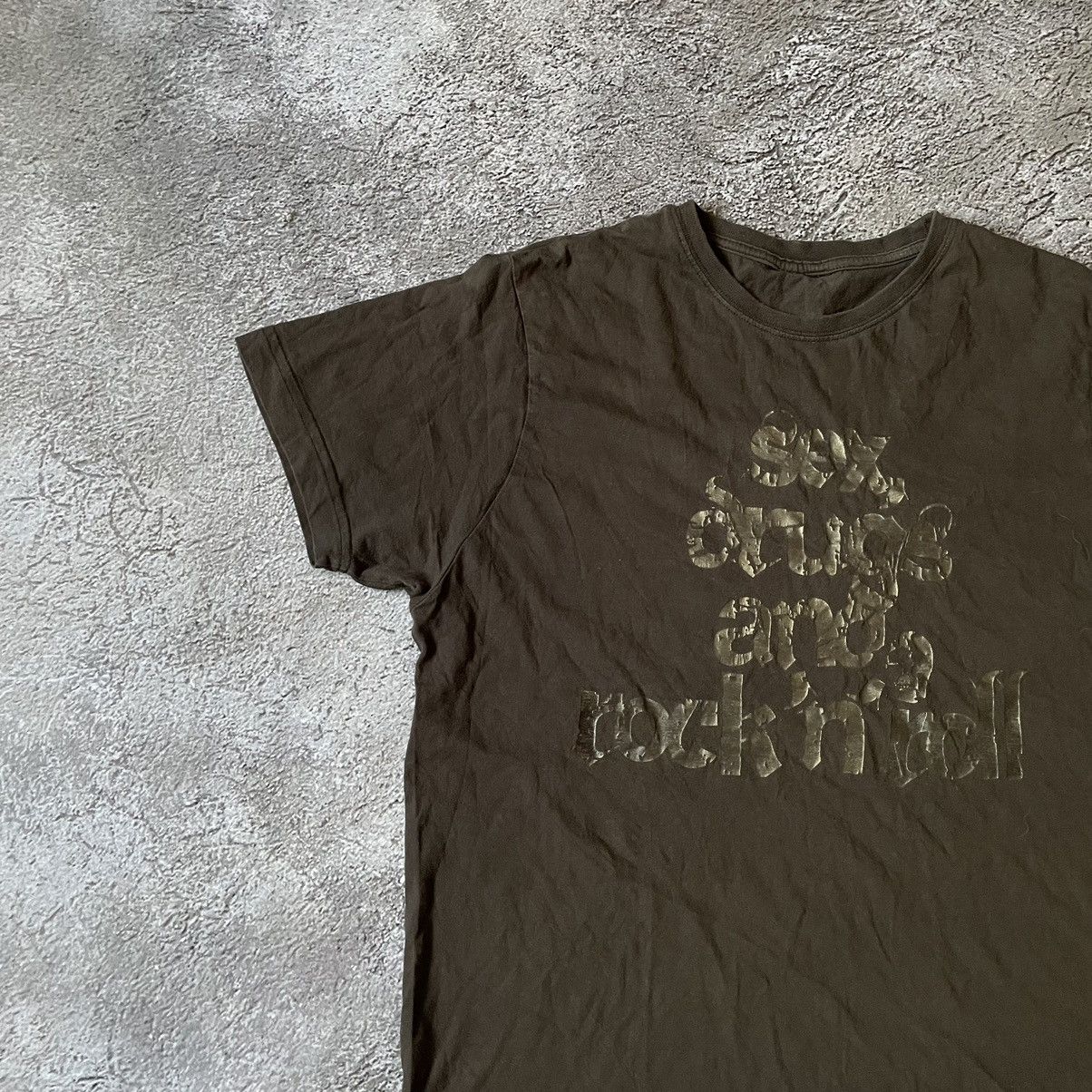 Vintage Vintage Y2K Sun Faded Graphic Tee Punk Skate Streetwear M Size US M / EU 48-50 / 2 - 5 Thumbnail