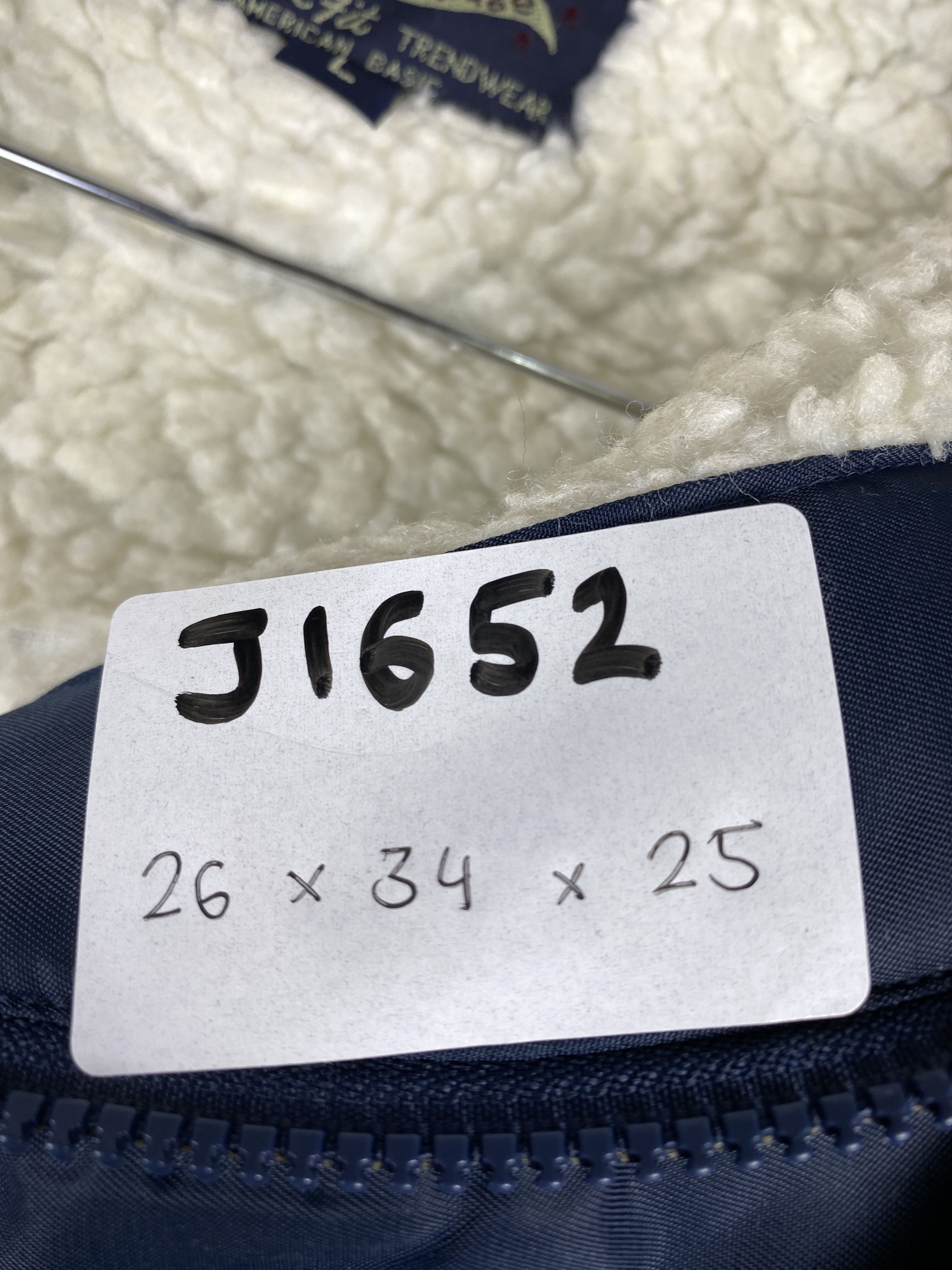 Vintage Vintage Virgin Voyage Big Logo Sherpa Lining Jacket J1652 Size US L / EU 52-54 / 3 - 10 Thumbnail