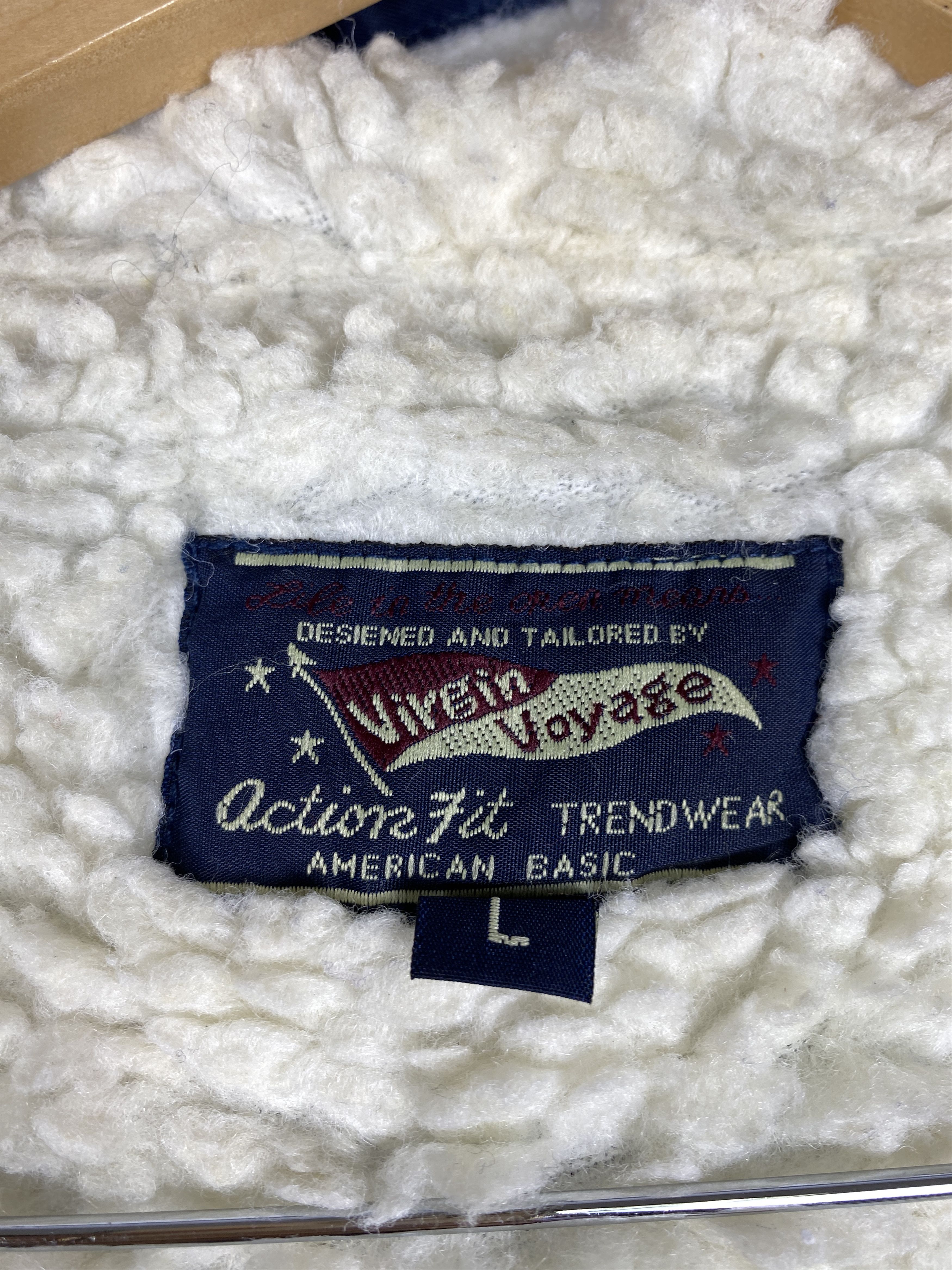 Vintage Vintage Virgin Voyage Big Logo Sherpa Lining Jacket J1652 Size US L / EU 52-54 / 3 - 9 Thumbnail
