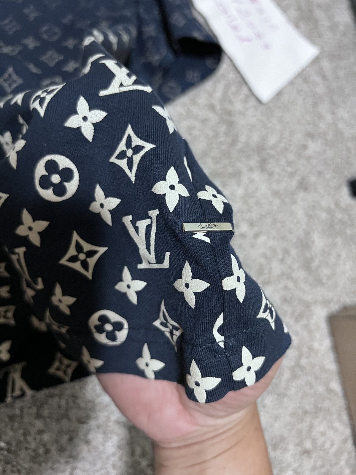 Louis Vuitton Louis Vuitton LVSE MONOGRAM GRADIENT T-SHIRT Size US M / EU 48-50 / 2 - 4 Thumbnail