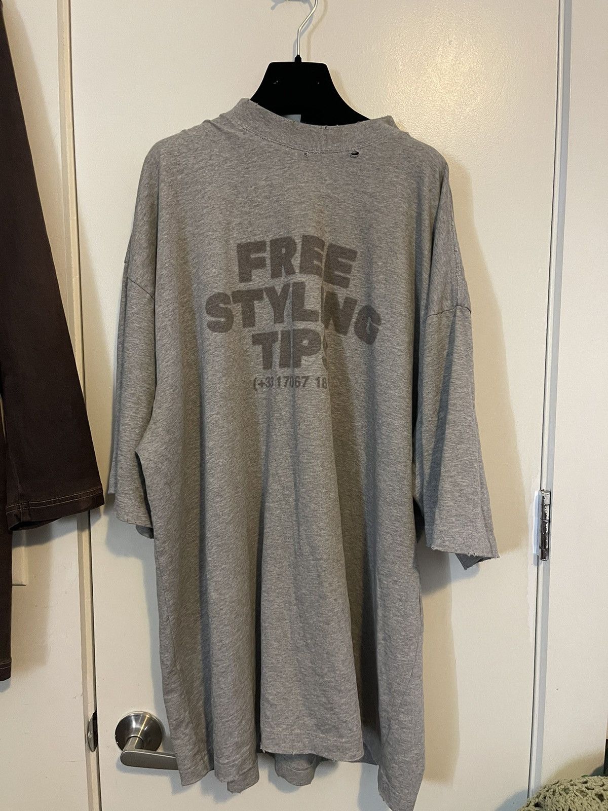 image of Balenciaga Ss23 Free Styling Shirt in Grey, Men's (Size XL)