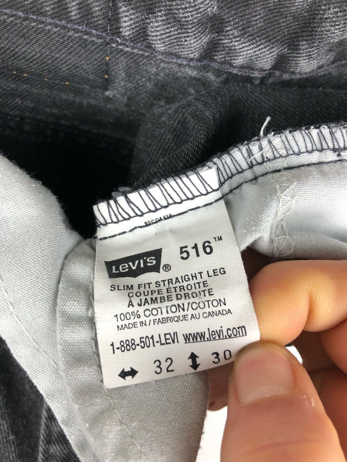 Levi's × Levi's Vintage Clothing × Vintage Vintage USA Levi’s 550 jeans mens w32 l30 MADE IN CANADA Size US 30 / EU 46 - 7 Thumbnail