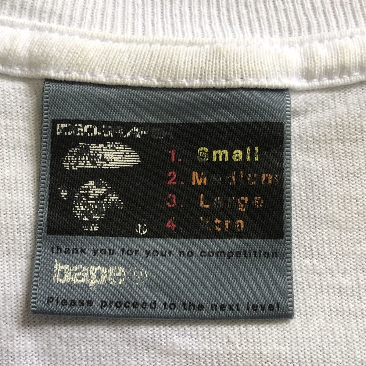Bape OG 2000 BAPE Mad Face Big Head T-shirts Size US S / EU 44-46 / 1 - 6 Thumbnail