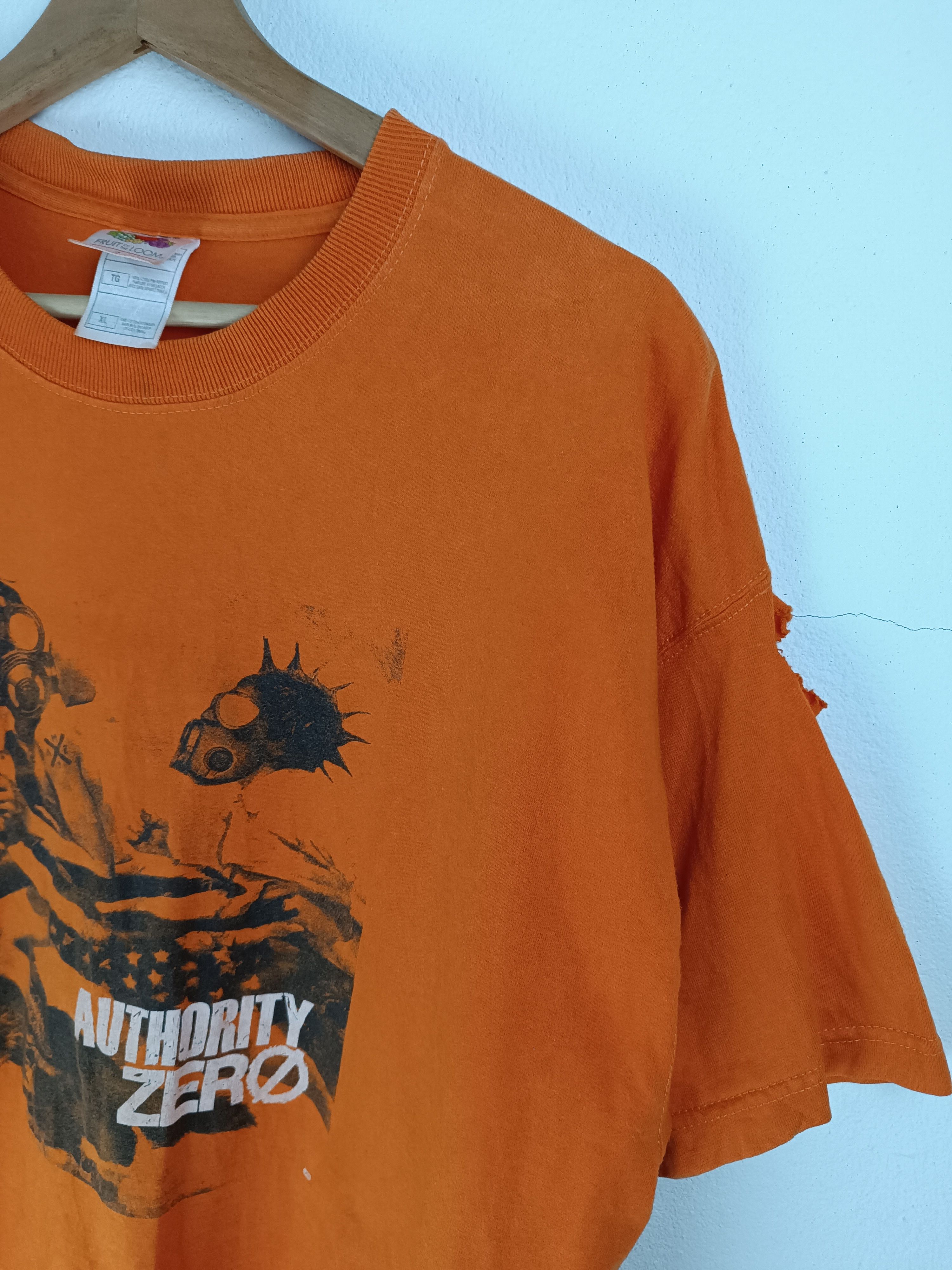 Band Tees VINTAGE Y2K AUTHORITY ZERO (bad religion greenday sum 41) Size US XL / EU 56 / 4 - 7 Thumbnail