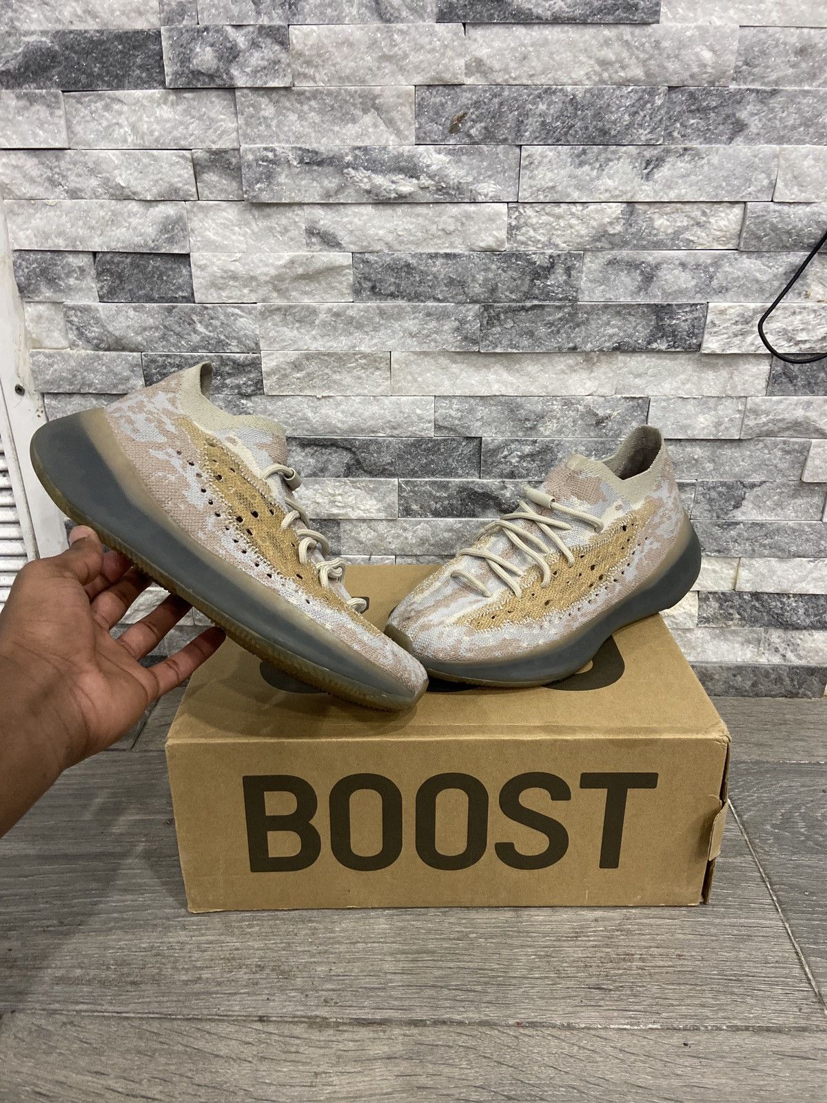 yeezy 380 pepper shoelace