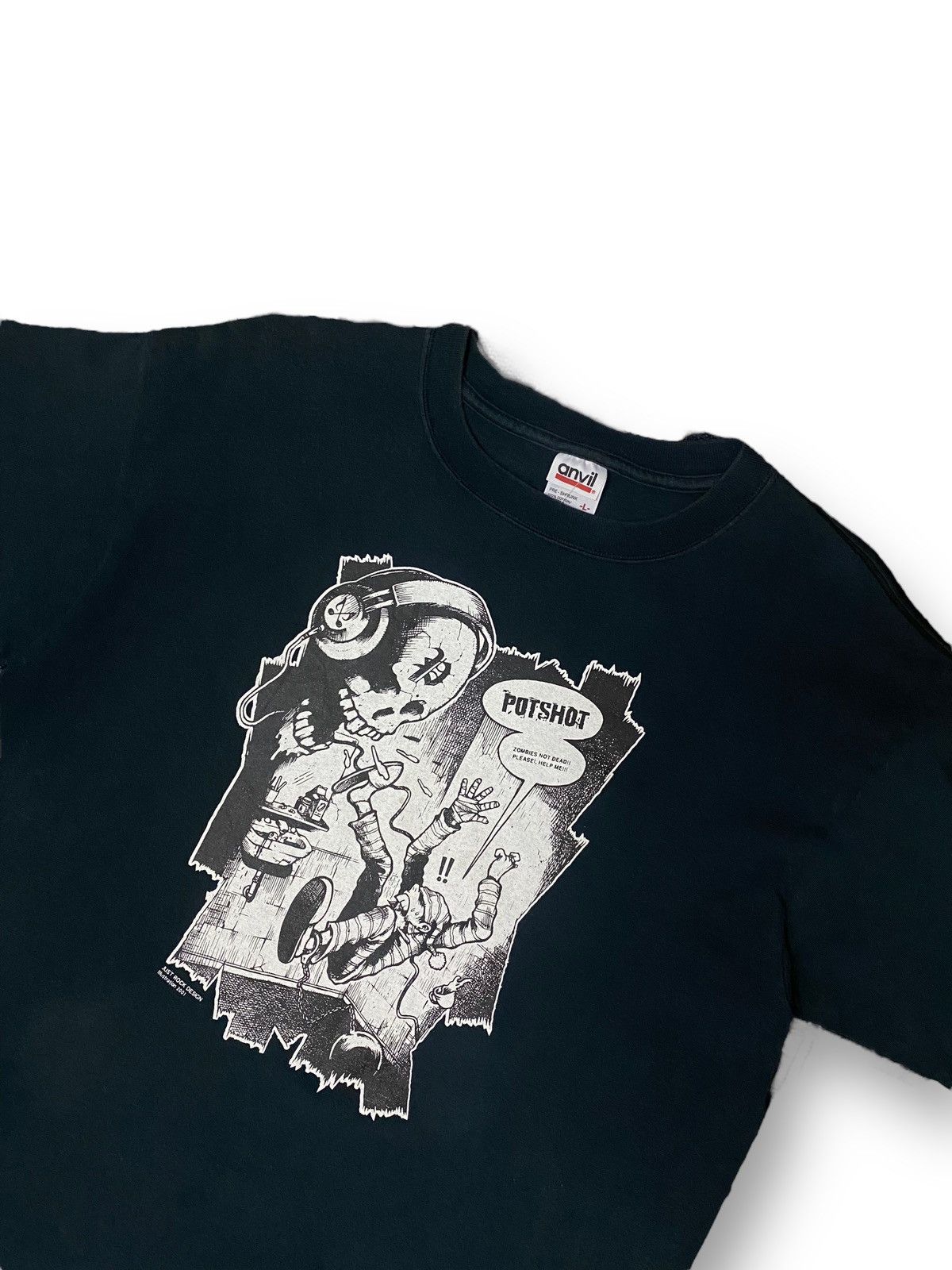 Band Tees Anvil Japan Tee Illustration 2001 Potshot Zombie Not Dead Size US M / EU 48-50 / 2 - 4 Thumbnail