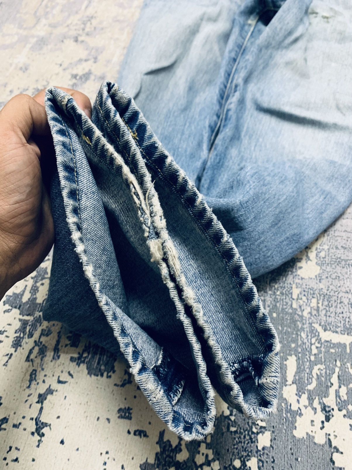 Levi's Vintage Levi’s Denim 501 Blue Wash Distressed Jean 38x29 Size US 38 / EU 54 - 7 Thumbnail