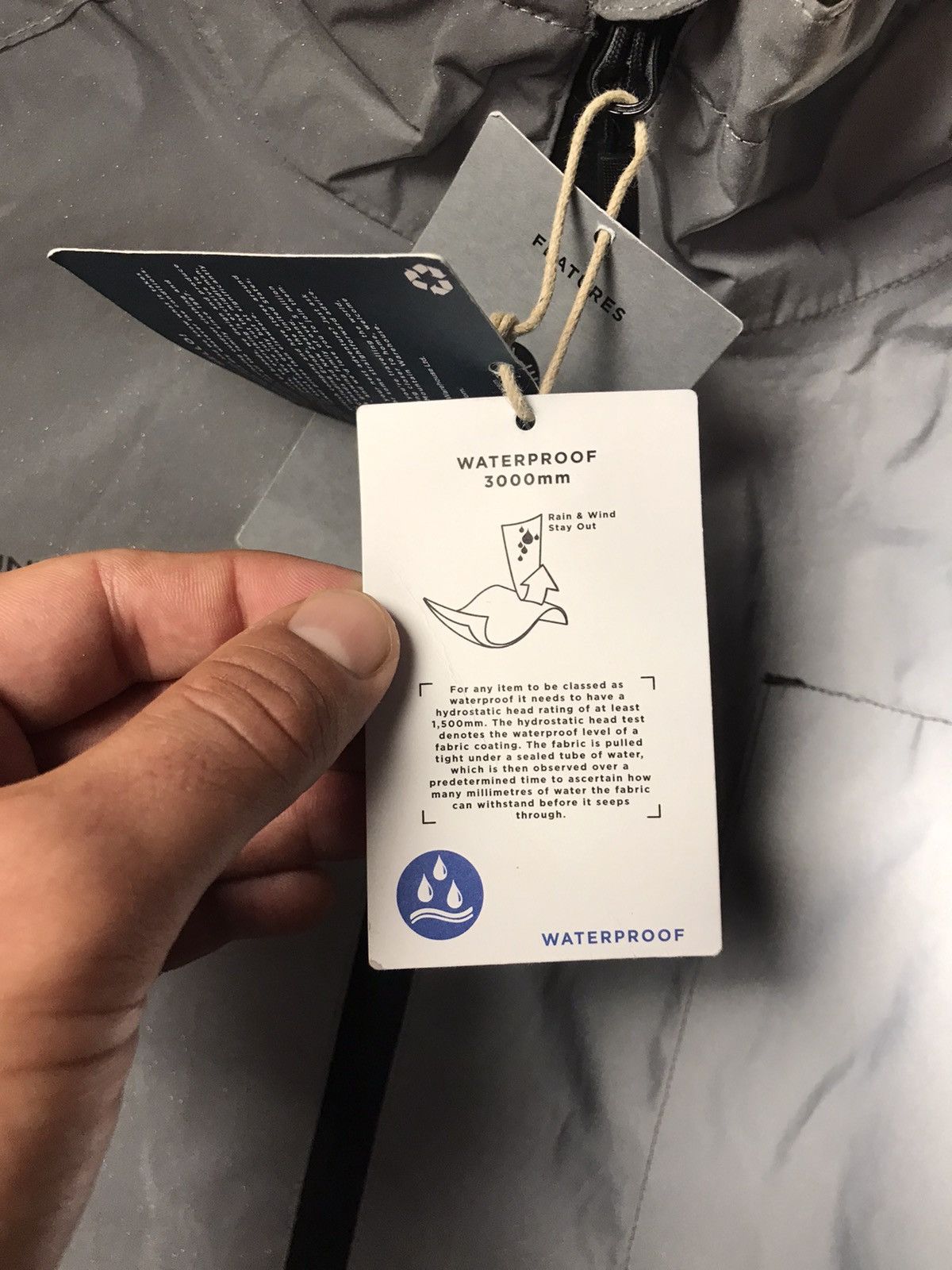 Goretex × Other × The Mountain Mountain Warehouse Reflective jacket size L Size US L / EU 52-54 / 3 - 10 Thumbnail