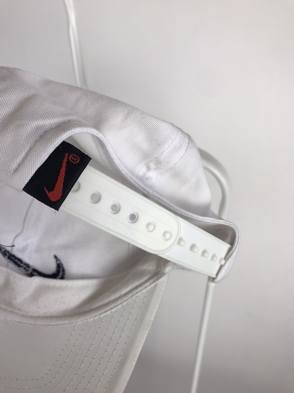 Vintage Vintage Nike Iconic White Cap Size ONE SIZE - 3 Thumbnail