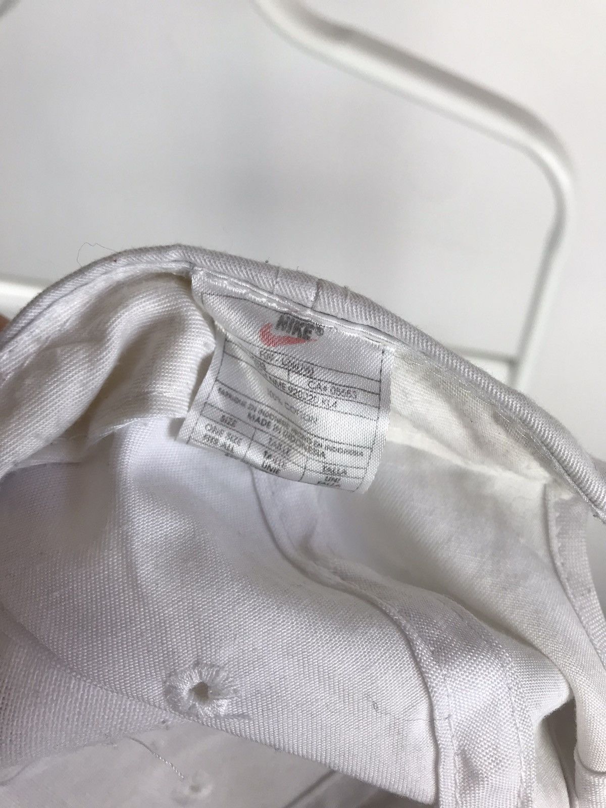 Vintage Vintage Nike Iconic White Cap Size ONE SIZE - 2 Thumbnail