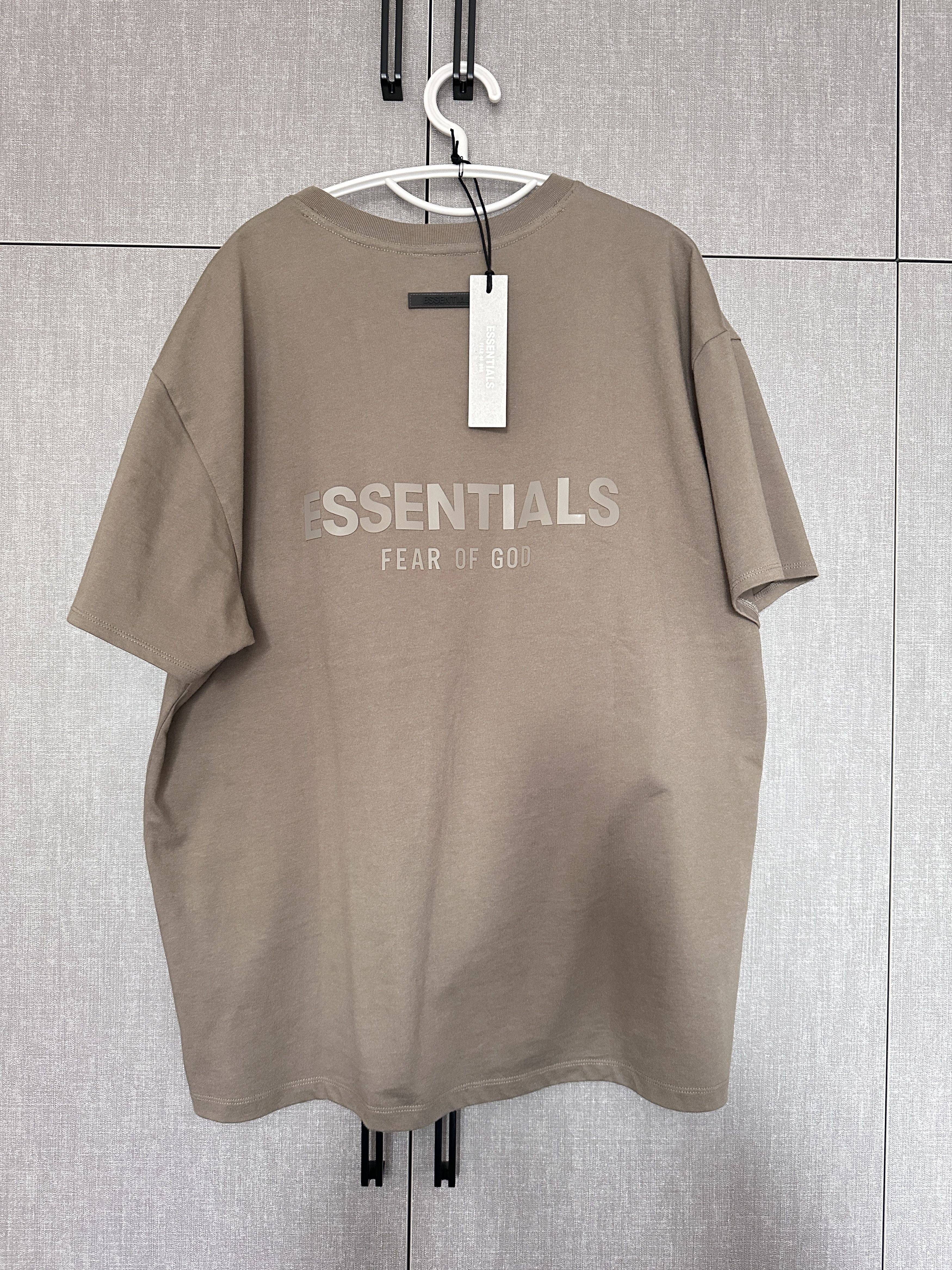 Essentials × Fear of God Fear of God Essential T Harvest Size US M / EU 48-50 / 2 - 1 Thumbnail