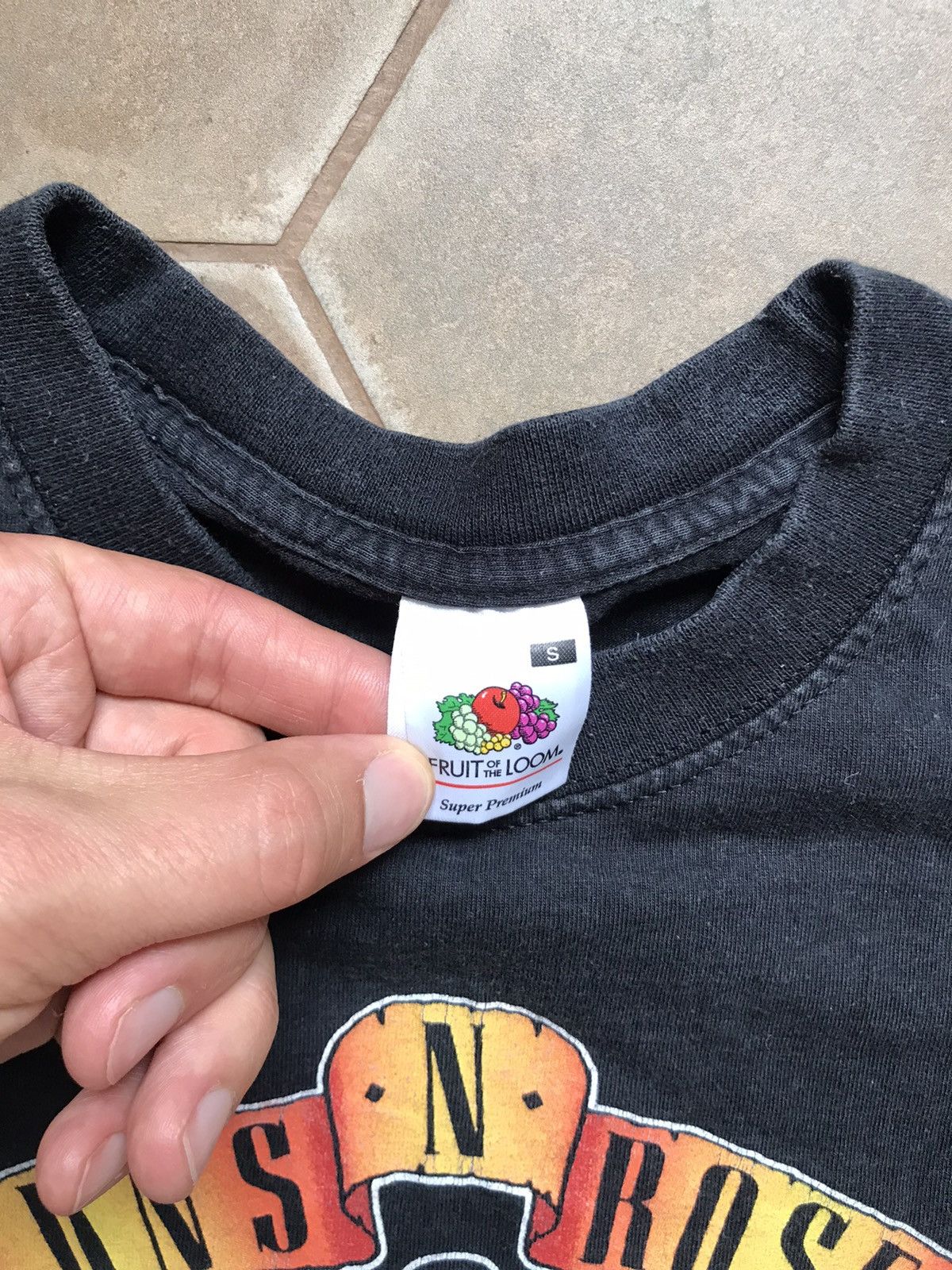 Guns N' Roses × Vintage VINTAGE GUNS N ROSES SHIRT BIG LOGO Size US S / EU 44-46 / 1 - 5 Thumbnail
