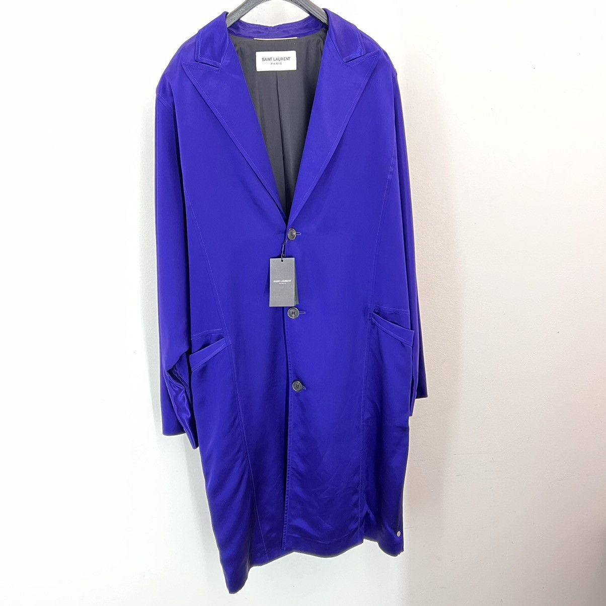 image of Anthony Vaccarello x Saint Laurent Paris Saint Laurent Satin Overcoat In Large in Purple, Men's