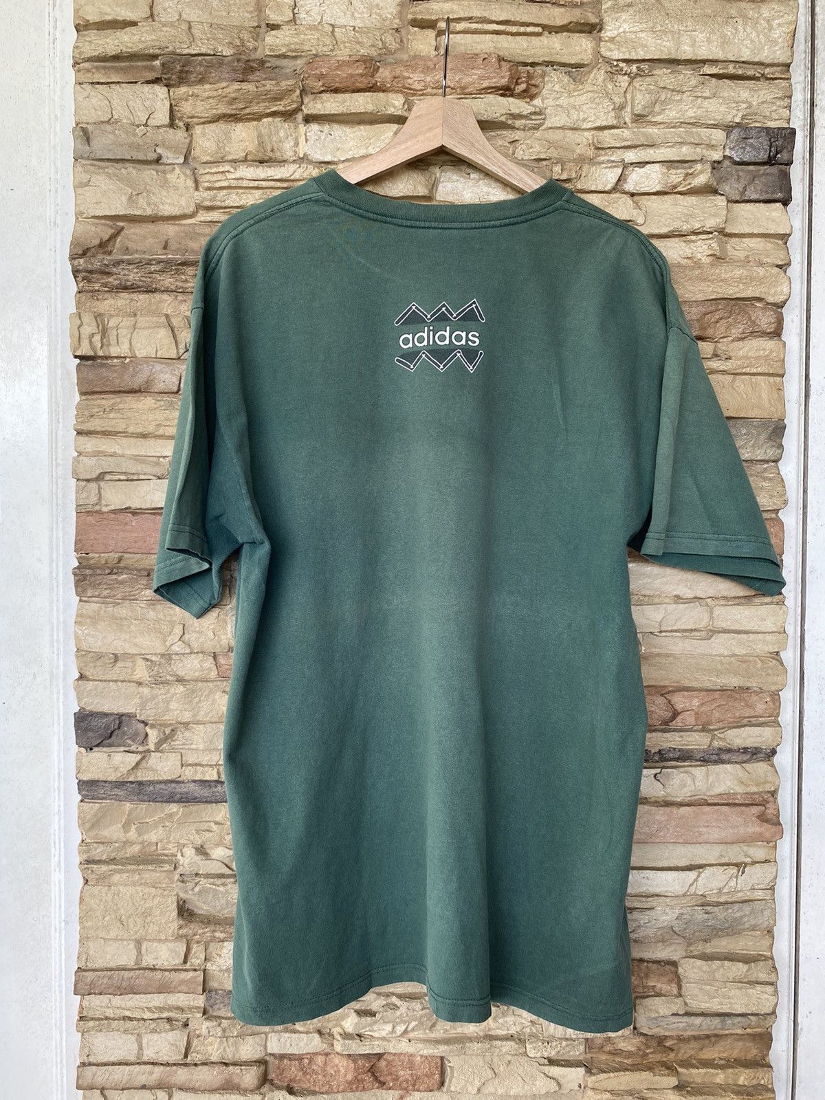 Adidas Vintage 90s Adidas Trefoil Distressed Tshirt Size US L / EU 52-54 / 3 - 7 Thumbnail