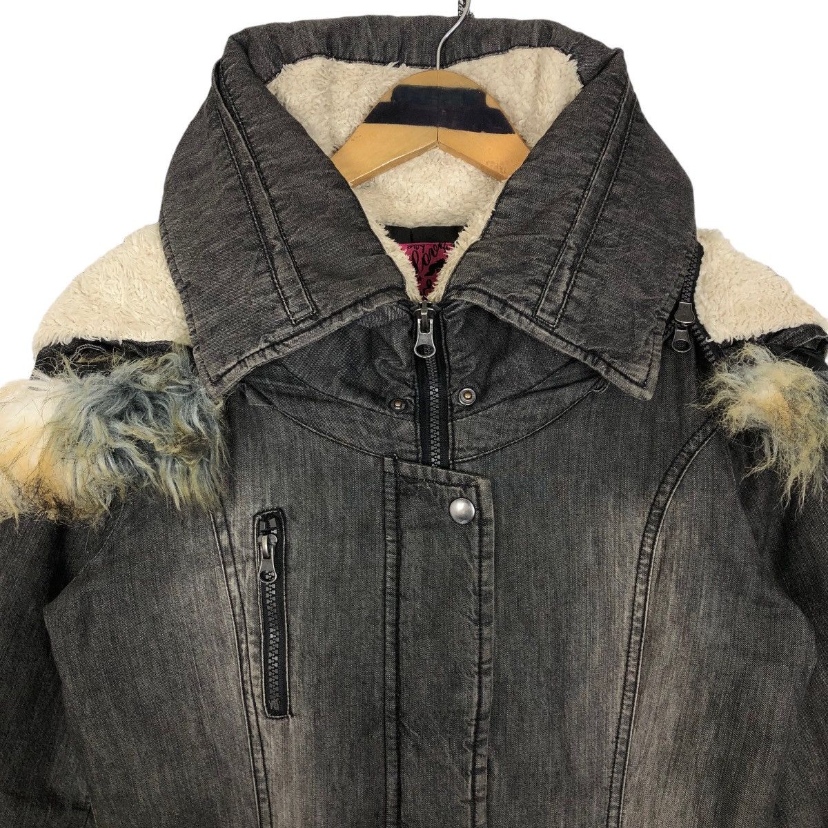 Fiorucci Fiorucci Faux Fur Hooded Quilted Lining Denim Jacket Size M / US 6-8 / IT 42-44 - 3 Thumbnail