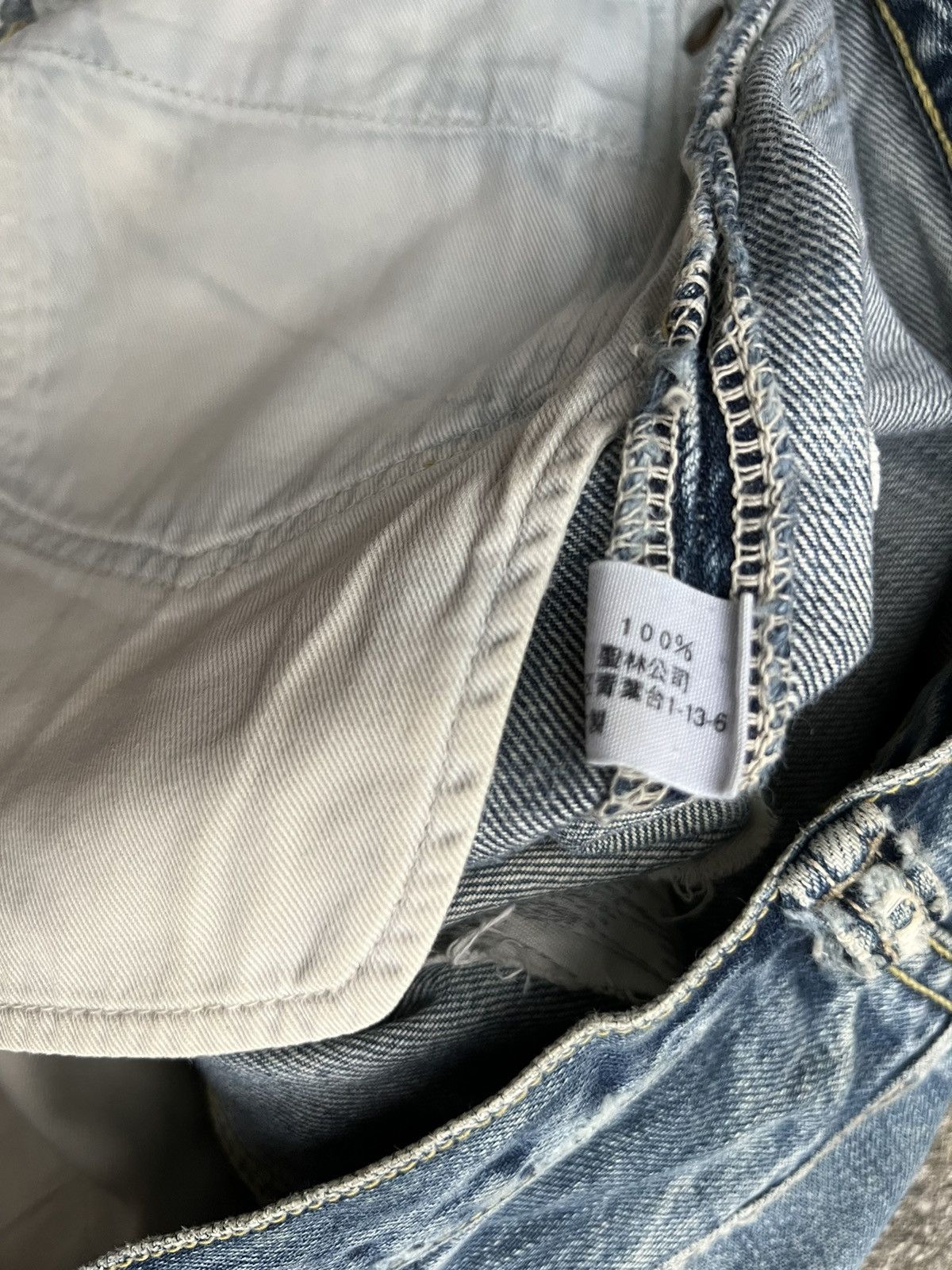 Blue Blue Japan Vintage Blue Blue Japan Distressed Denim Jeans 32x31 Size US 32 / EU 48 - 12 Thumbnail