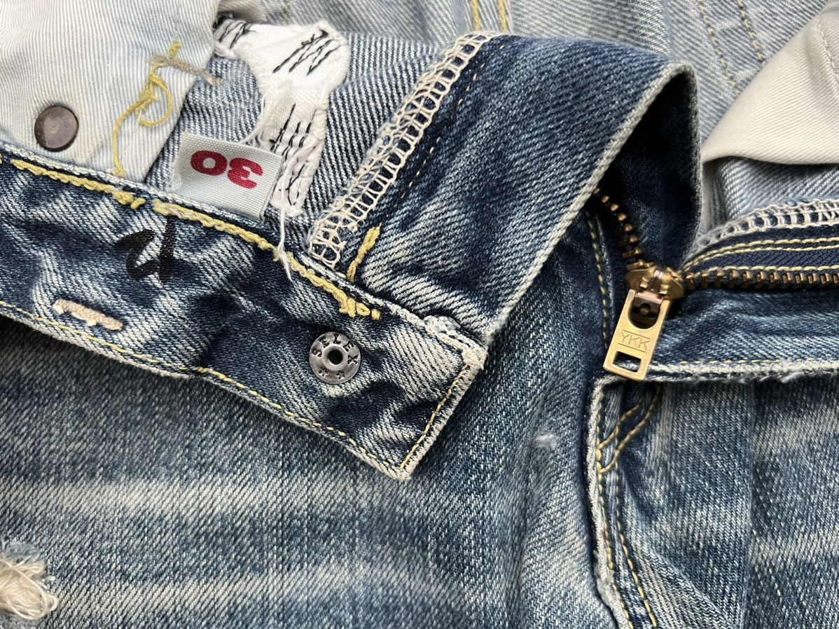Blue Blue Japan Vintage Blue Blue Japan Distressed Denim Jeans 32x31 Size US 32 / EU 48 - 11 Thumbnail