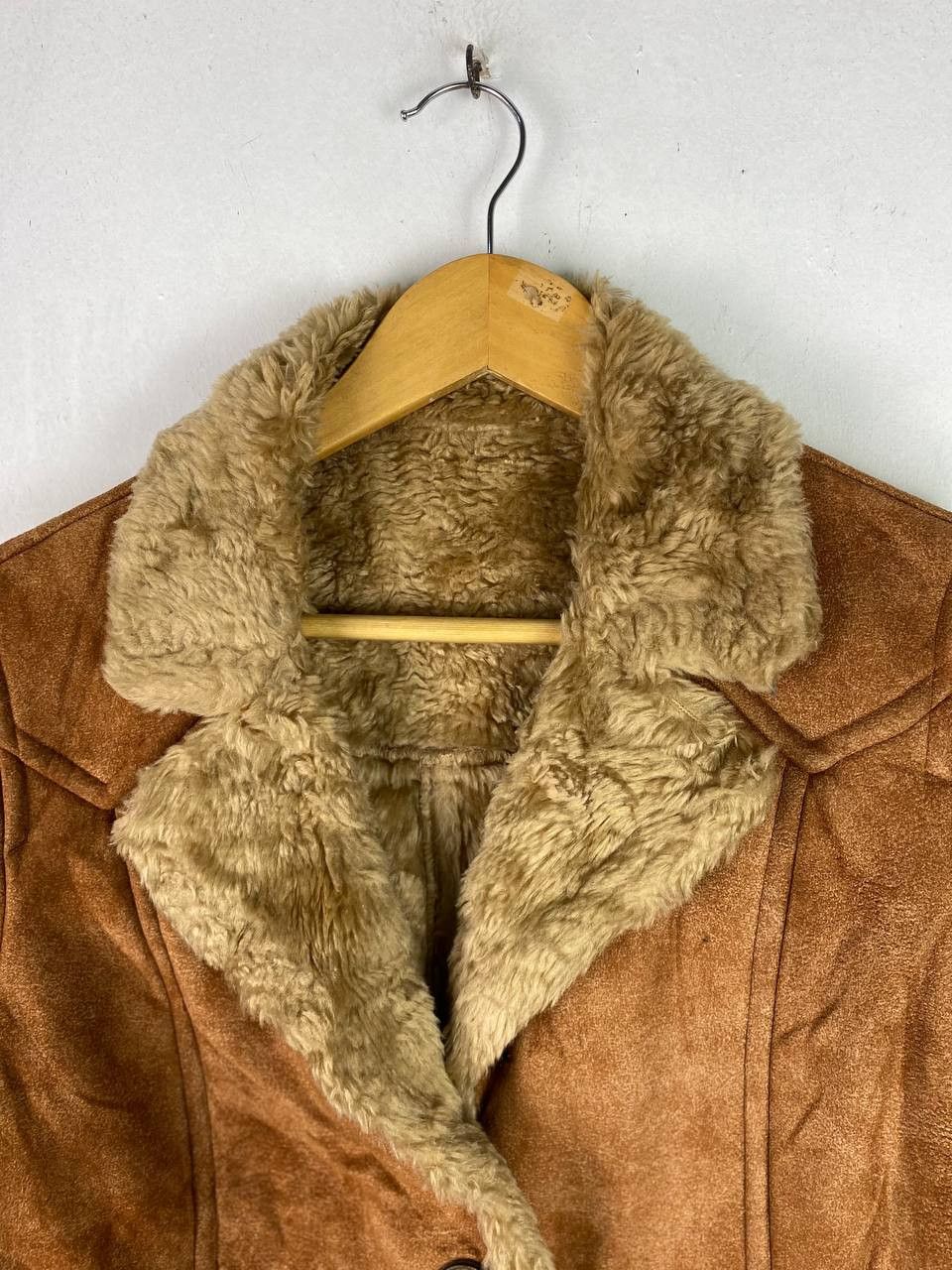 Burberry burberry blue label velvet jacket faux fur lining Size US M / EU 48-50 / 2 - 2 Thumbnail