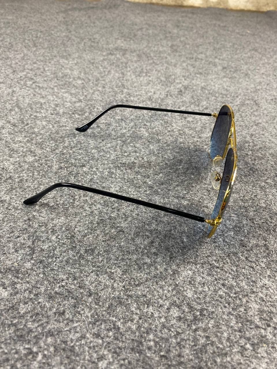 Other vintage sunglass design in usa blue lens Size ONE SIZE - 5 Thumbnail