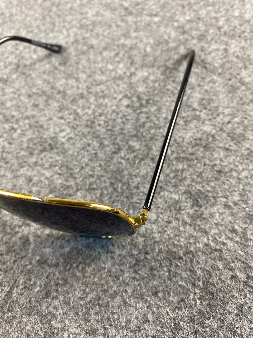 Other vintage sunglass design in usa blue lens Size ONE SIZE - 11 Thumbnail