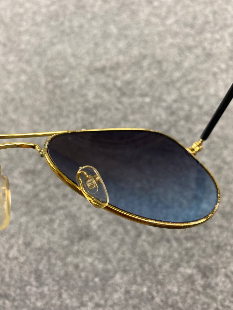 Other vintage sunglass design in usa blue lens Size ONE SIZE - 9 Thumbnail