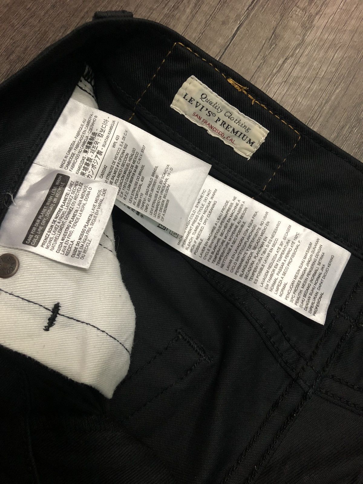 Levi's Vintage Clothing Vintage Levi's 511 Big E Super Black Jeans Size US 29 - 6 Thumbnail
