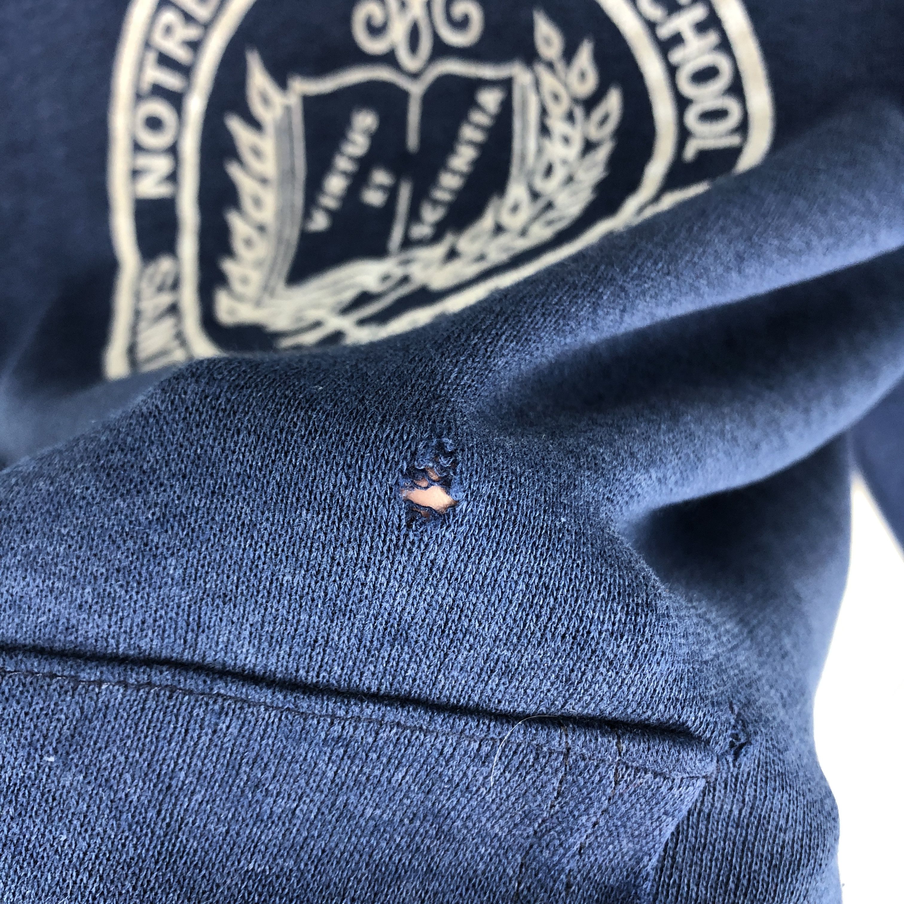 Vintage 90s Vintage NOTRE DAME HIGH SCHOOL Hoodie #2505-88 Size US M / EU 48-50 / 2 - 3 Thumbnail