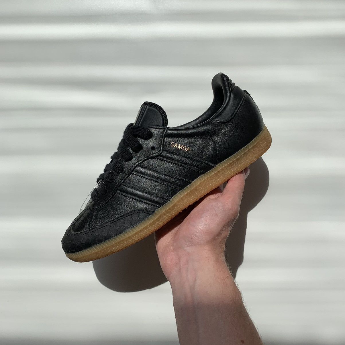 adidas gazelle silver green womens adidas Originals Black & White Sambae Sneakers