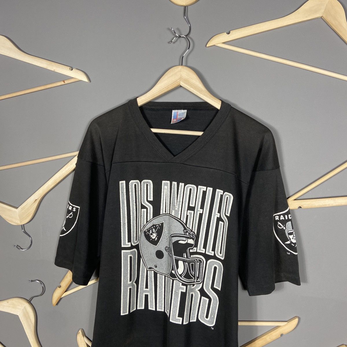NFL Vintage 1980s Los Angeles Raiders NFL t-shirt Size US L / EU 52-54 / 3 - 3 Thumbnail