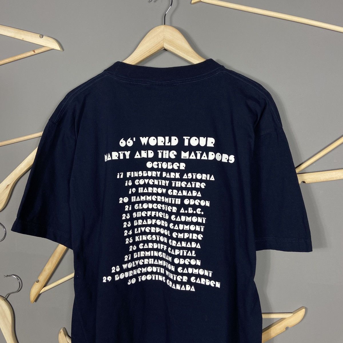 Band Tees Vintage 90s The Matadors Redwood Tour T-shirt Size US L / EU 52-54 / 3 - 9 Thumbnail