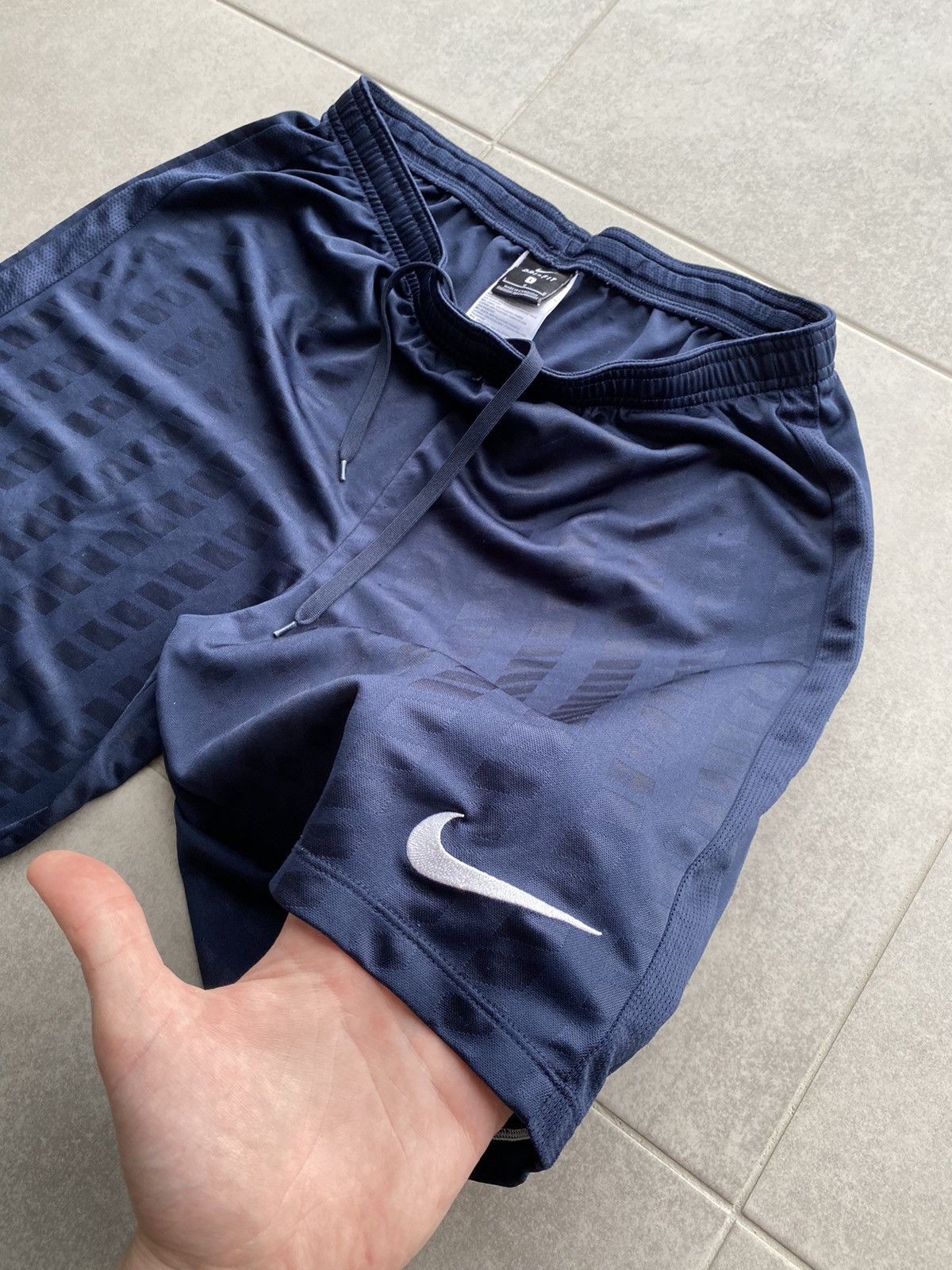 Nike Nike Dri Fit Shorts Size US 33 - 1 Thumbnail