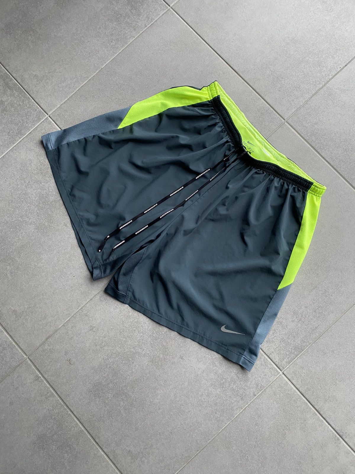 Nike Nike Dri Fit Shorts Running Size US 34 / EU 50 - 3 Thumbnail
