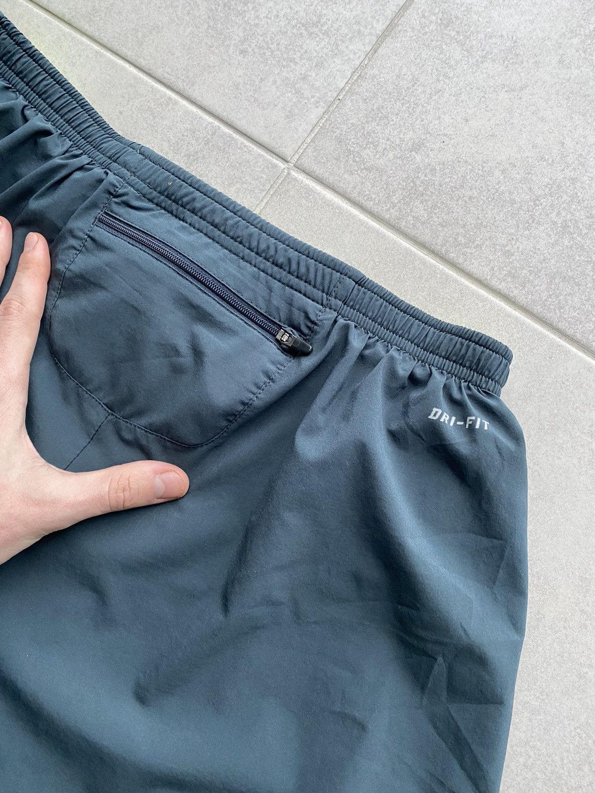 Nike Nike Dri Fit Shorts Running Size US 34 / EU 50 - 7 Thumbnail