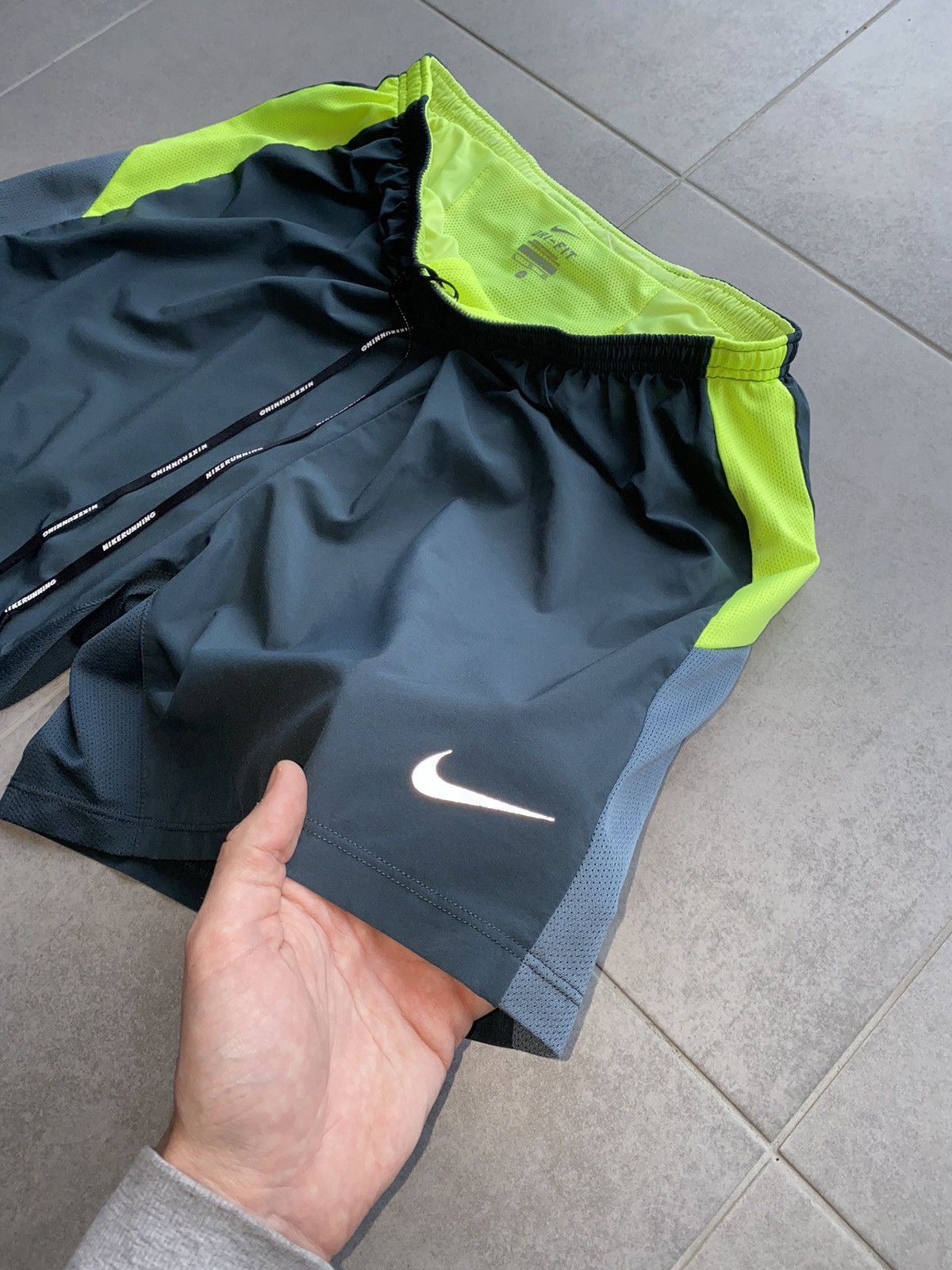 Nike Nike Dri Fit Shorts Running Size US 34 / EU 50 - 4 Thumbnail