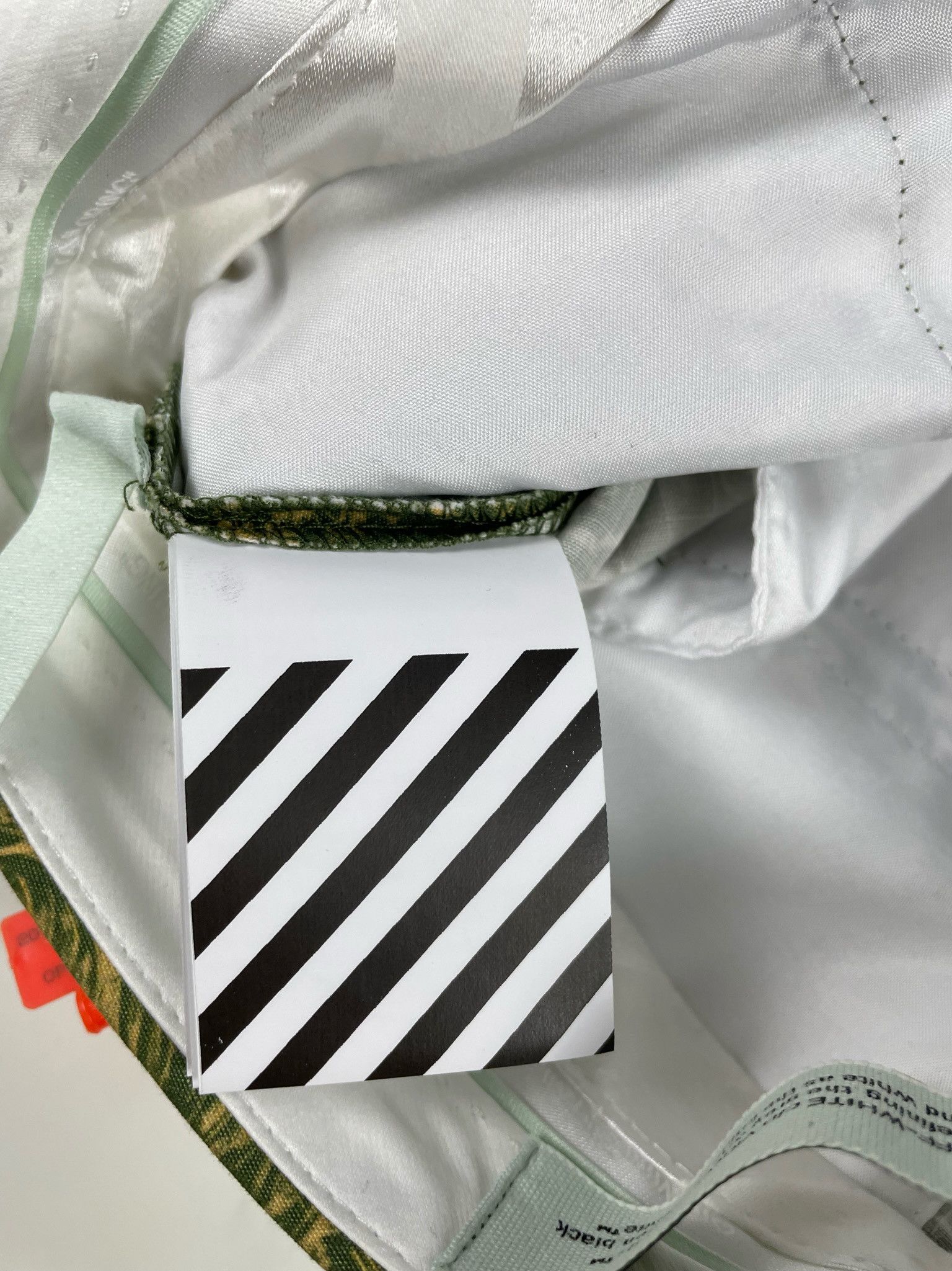 Off-White 🔥60% OFF🔥 [SALE] Off-White Ripstop Camo Formal Shorts Size 27" / US 4 / IT 40 - 10 Thumbnail