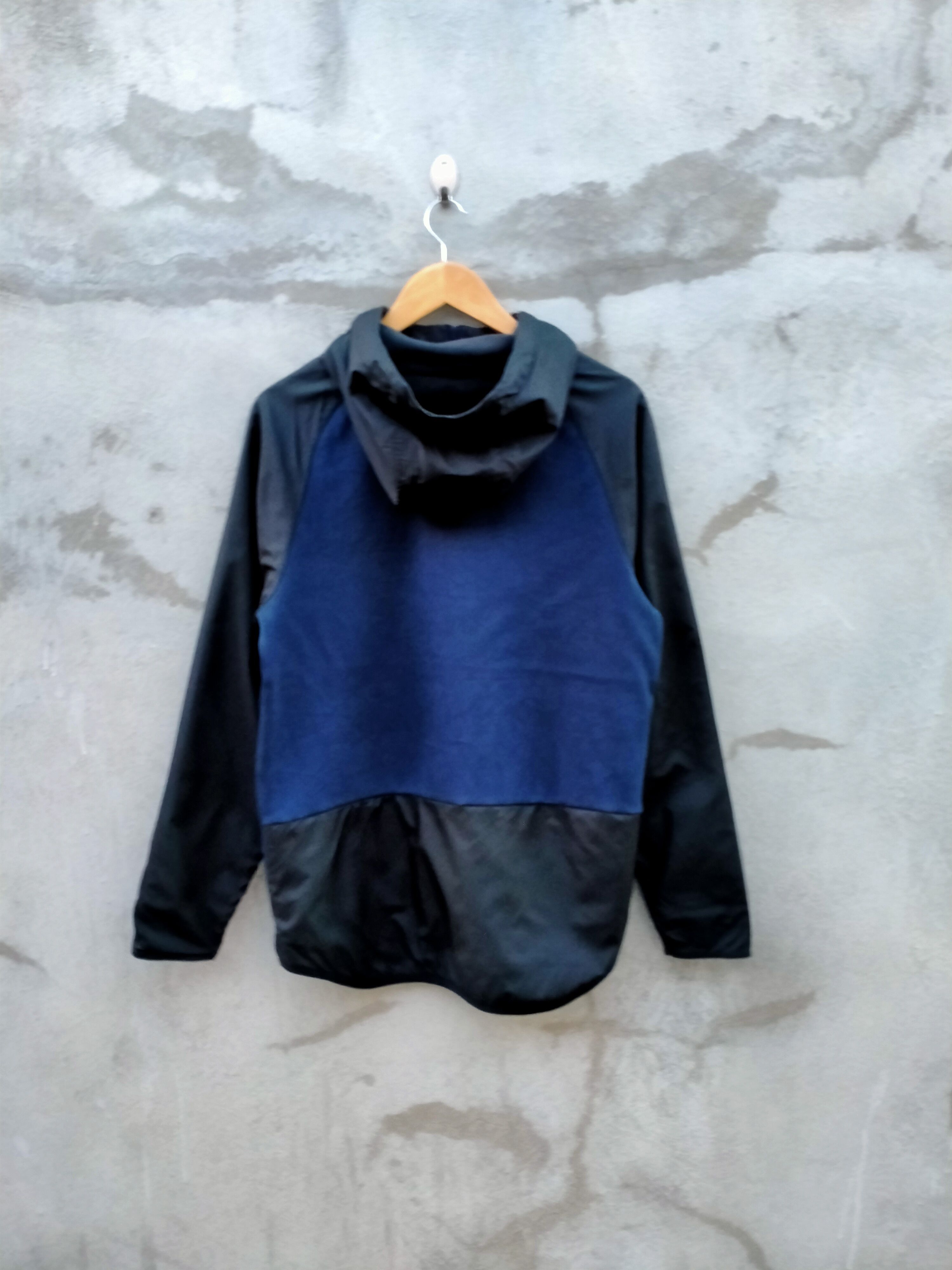 Nike Vintage Nike Hoodies Sweater Size US L / EU 52-54 / 3 - 2 Thumbnail