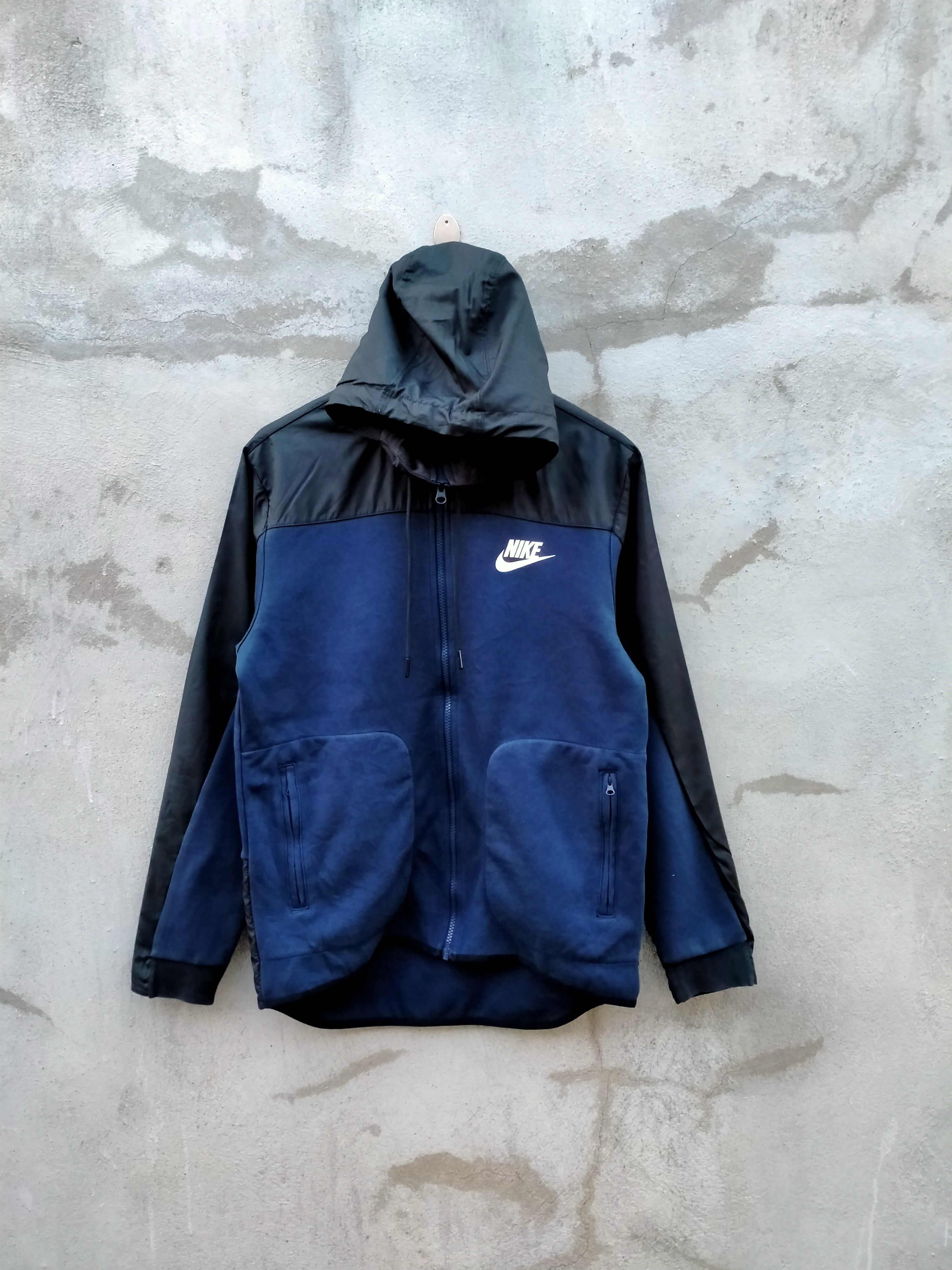 Nike Vintage Nike Hoodies Sweater Size US L / EU 52-54 / 3 - 1 Thumbnail