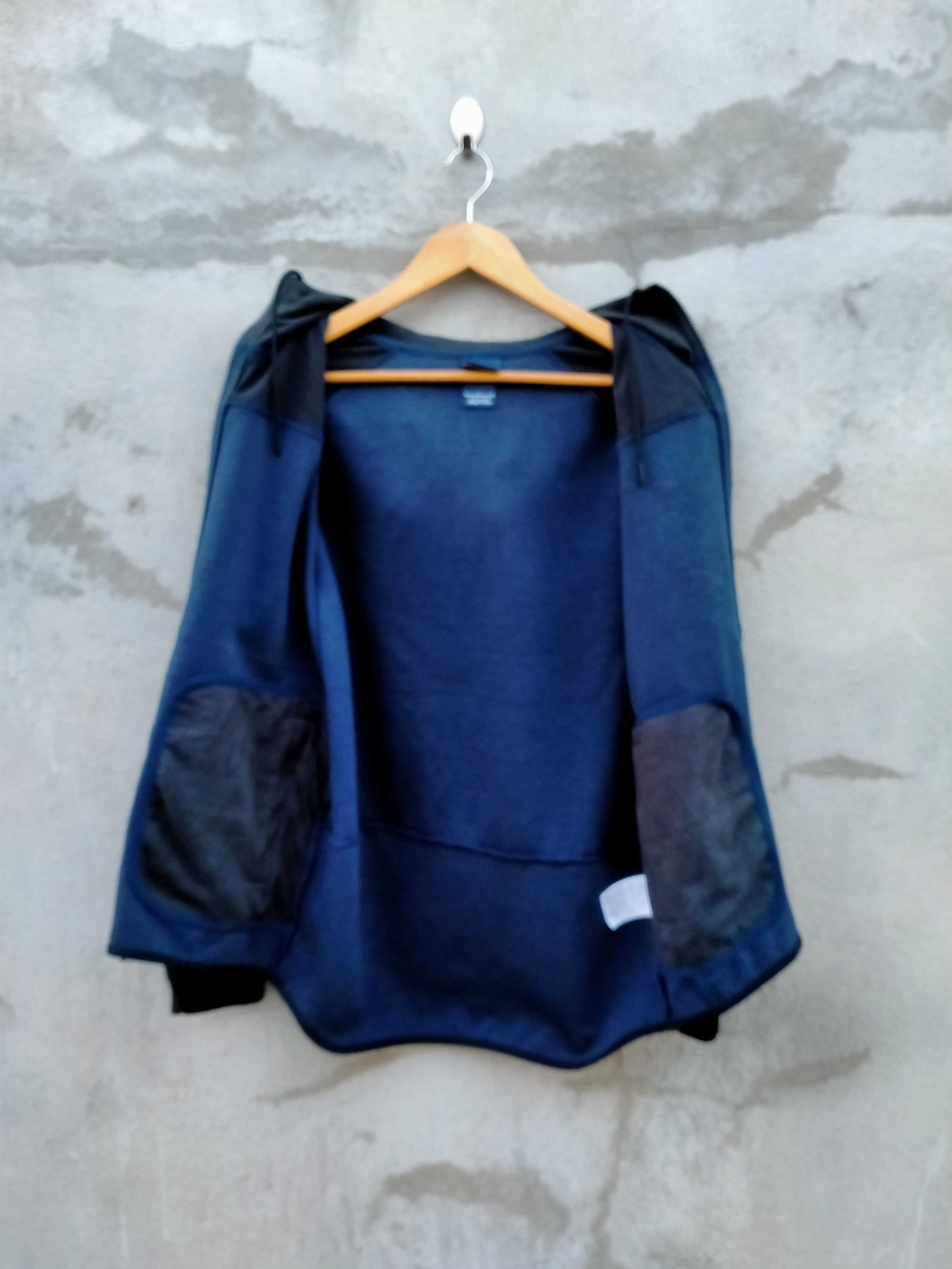 Nike Vintage Nike Hoodies Sweater Size US L / EU 52-54 / 3 - 3 Thumbnail