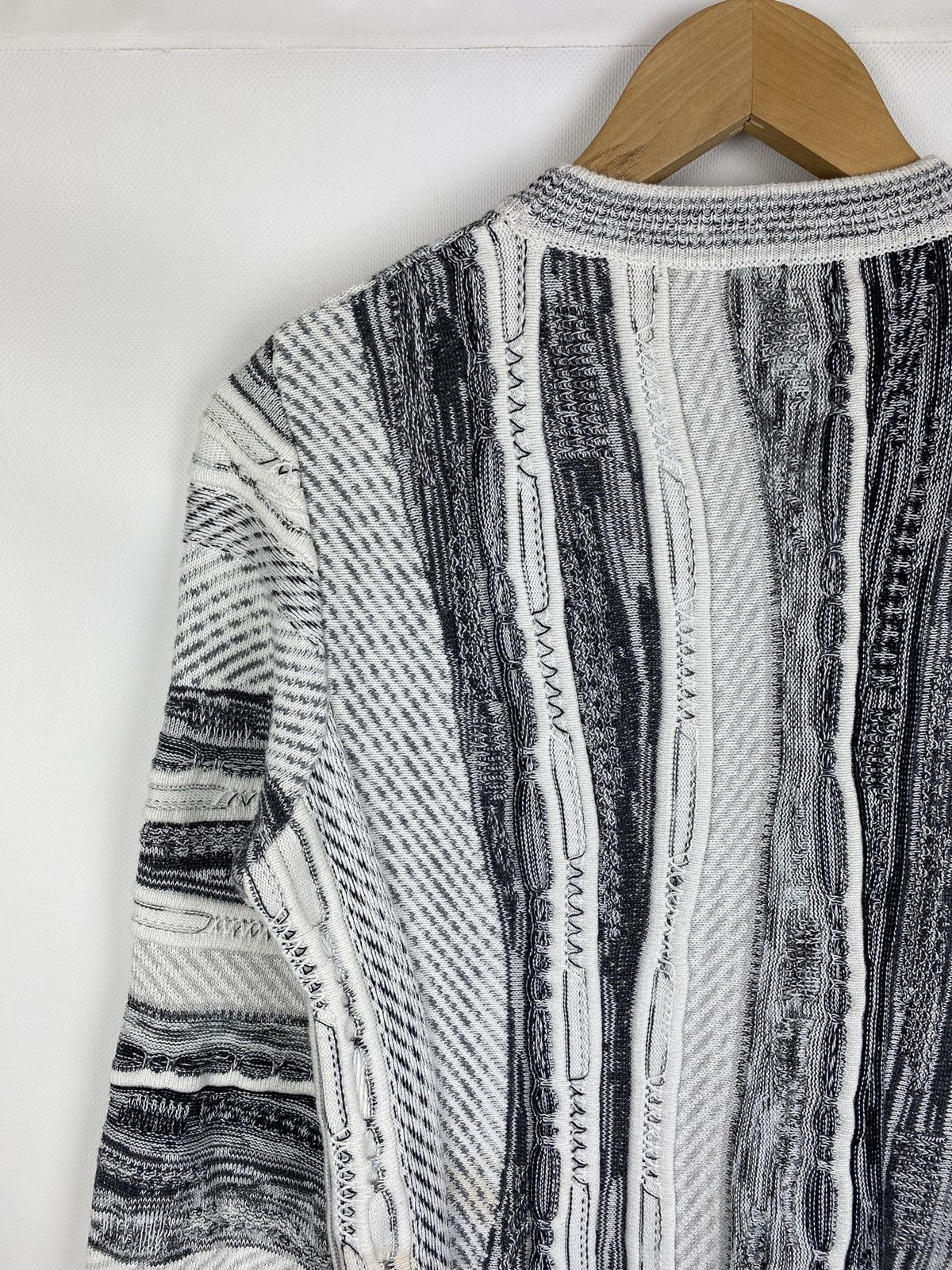 Carlo Colucci × Vintage Carlo Colucci men’s Coogi style 3D knitted sweater pullover Size US XXS / EU 40 - 17 Thumbnail