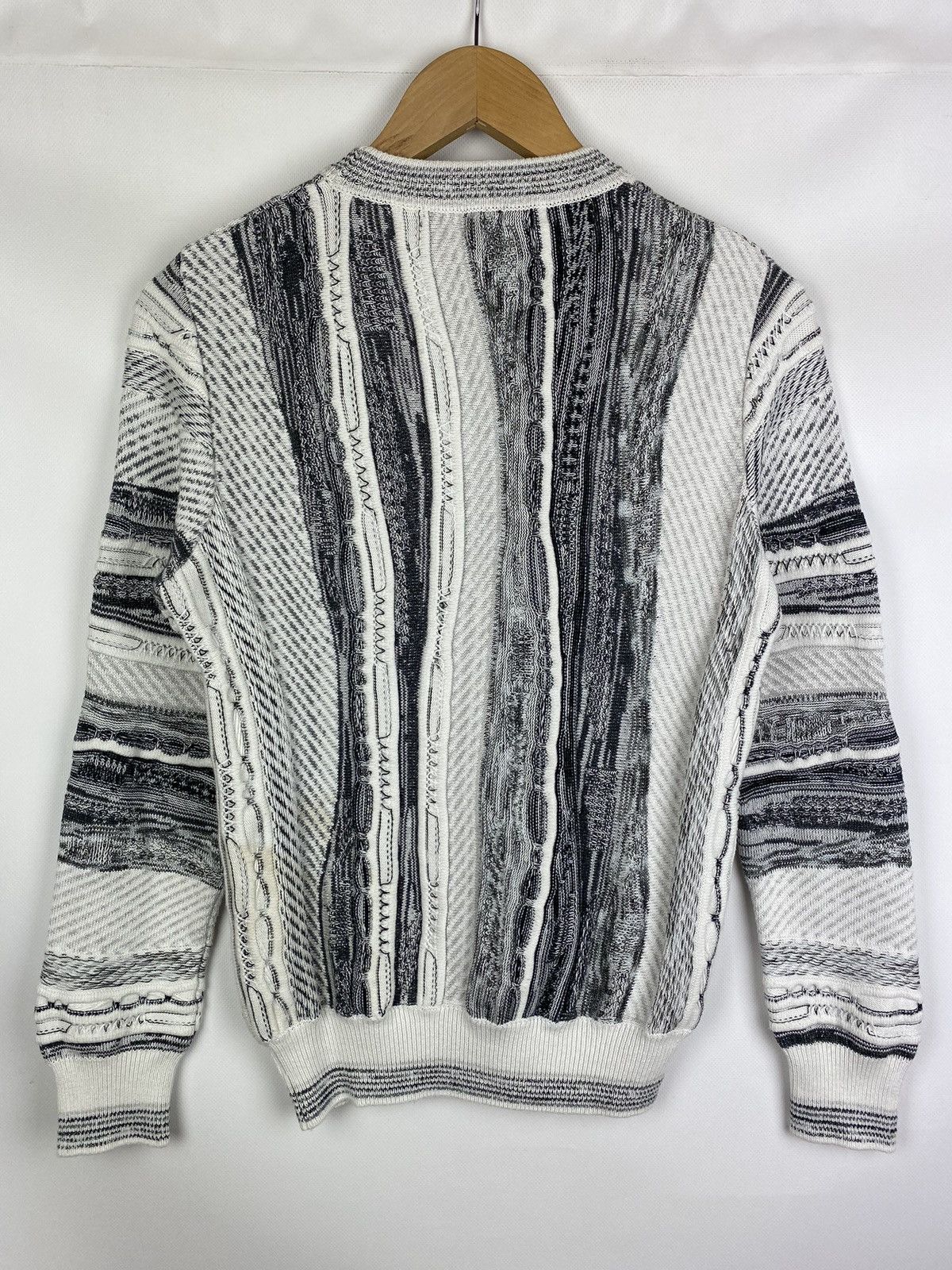 Carlo Colucci × Vintage Carlo Colucci men’s Coogi style 3D knitted sweater pullover Size US XXS / EU 40 - 14 Thumbnail