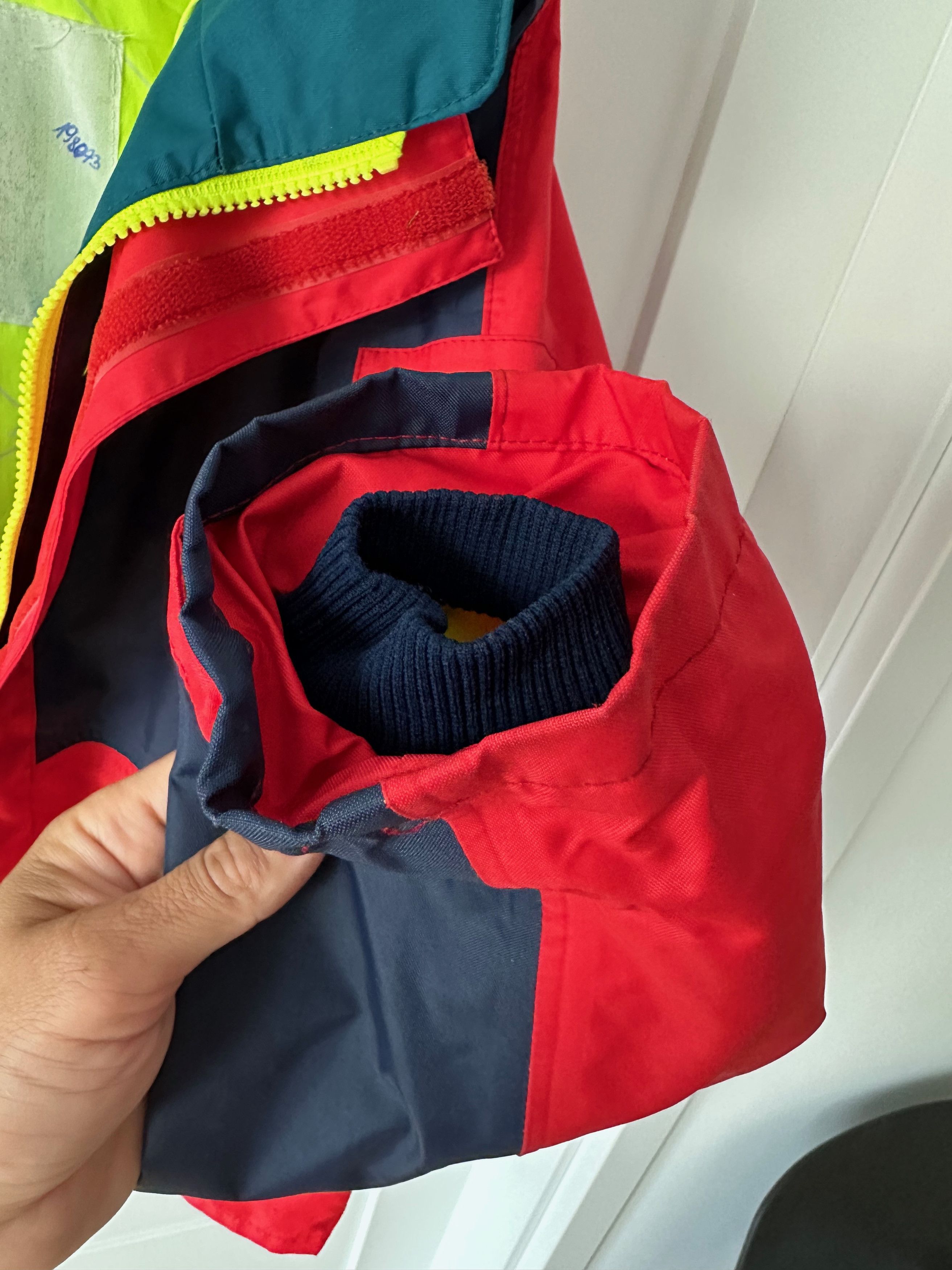 Helly Hansen 90's Helly Hansen Vintage Hooded Rain Yachting jacket Size US S / EU 44-46 / 1 - 7 Thumbnail