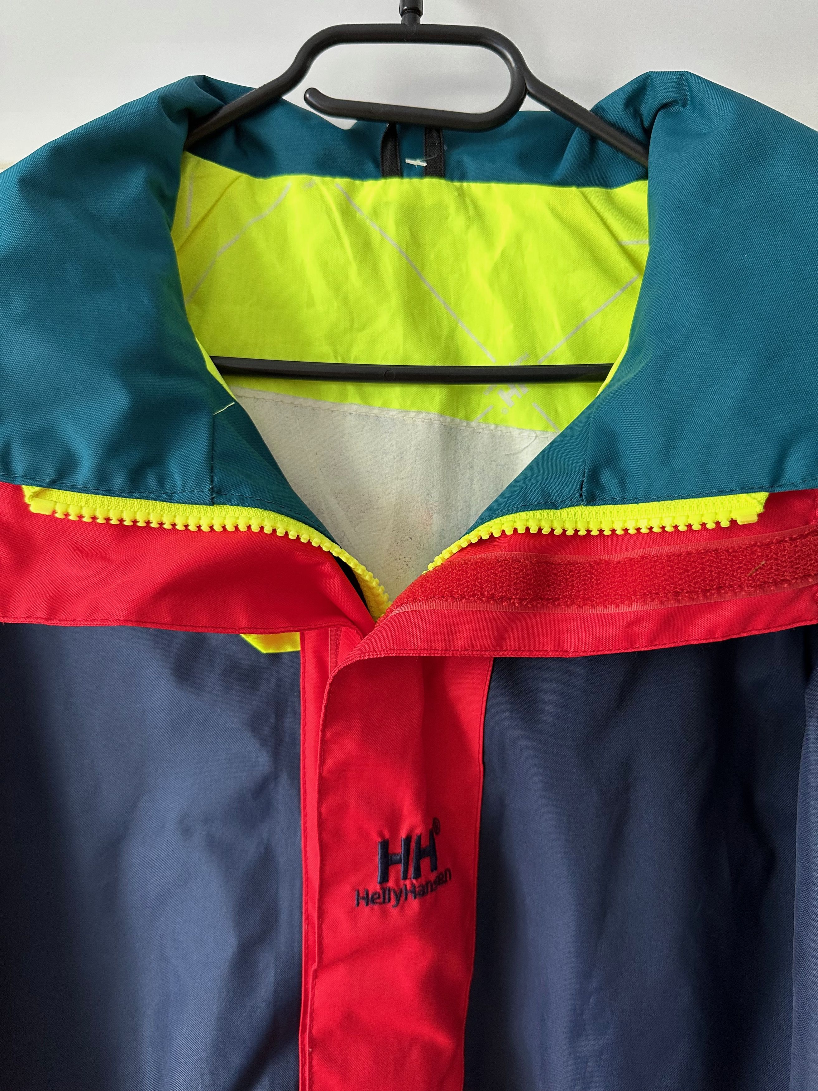 Helly Hansen 90's Helly Hansen Vintage Hooded Rain Yachting jacket Size US S / EU 44-46 / 1 - 4 Thumbnail