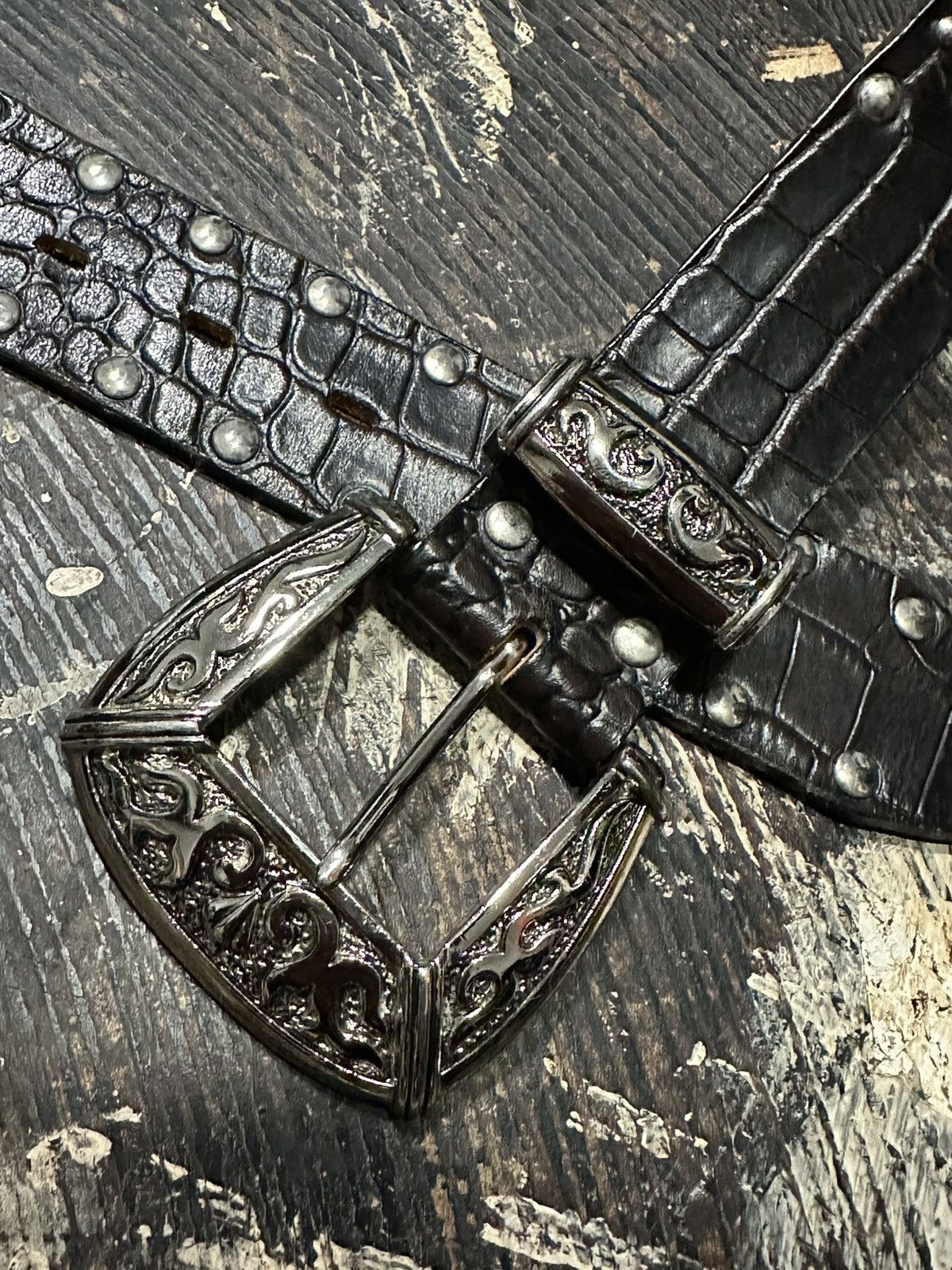 小物 tornado mart belt 00s Tornado Mart Early 00s Western Buckle Grey Snakeskin Leather