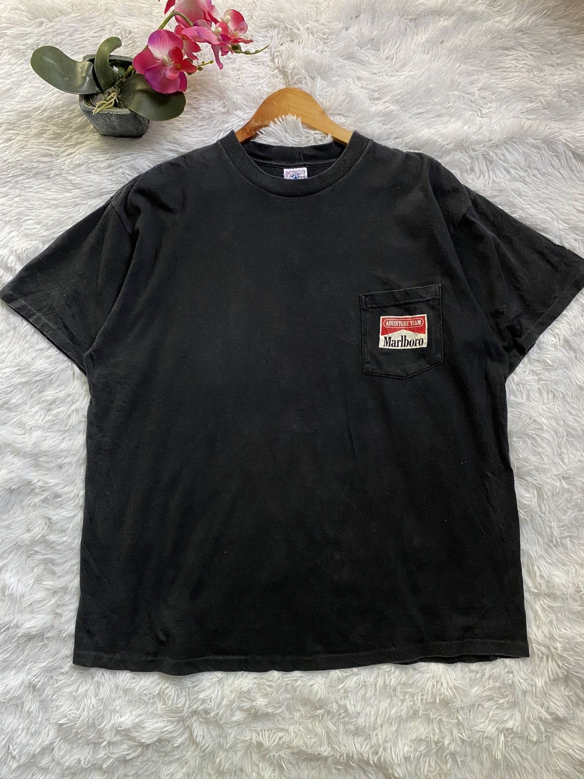 Image of Marlboro x Vintage Malboro Coyote Bluff in Black, Men's (Size XL)