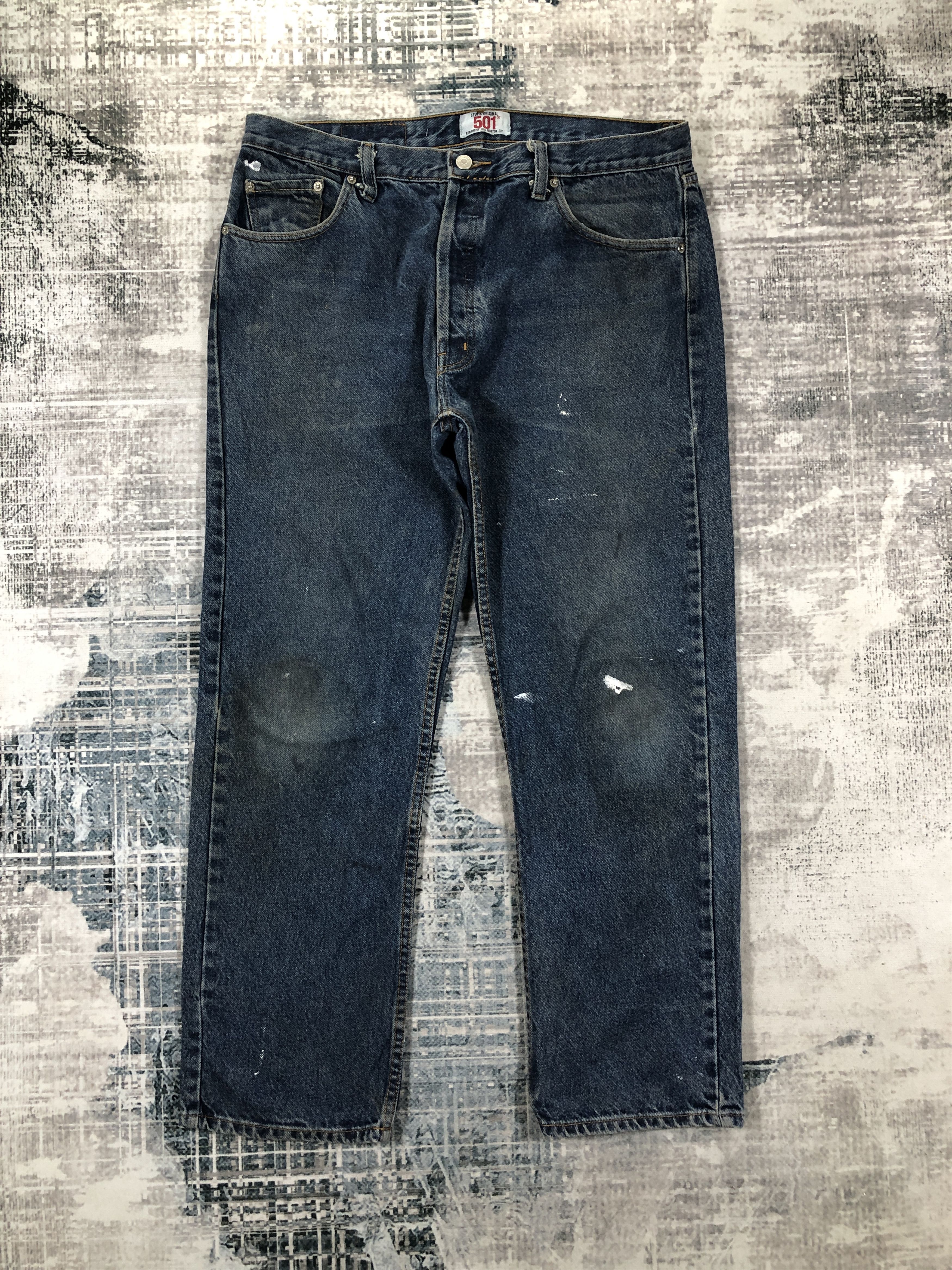 Levi's Levi's Jeans 501 Dark Wash Size US 36 / EU 52 - 1 Thumbnail