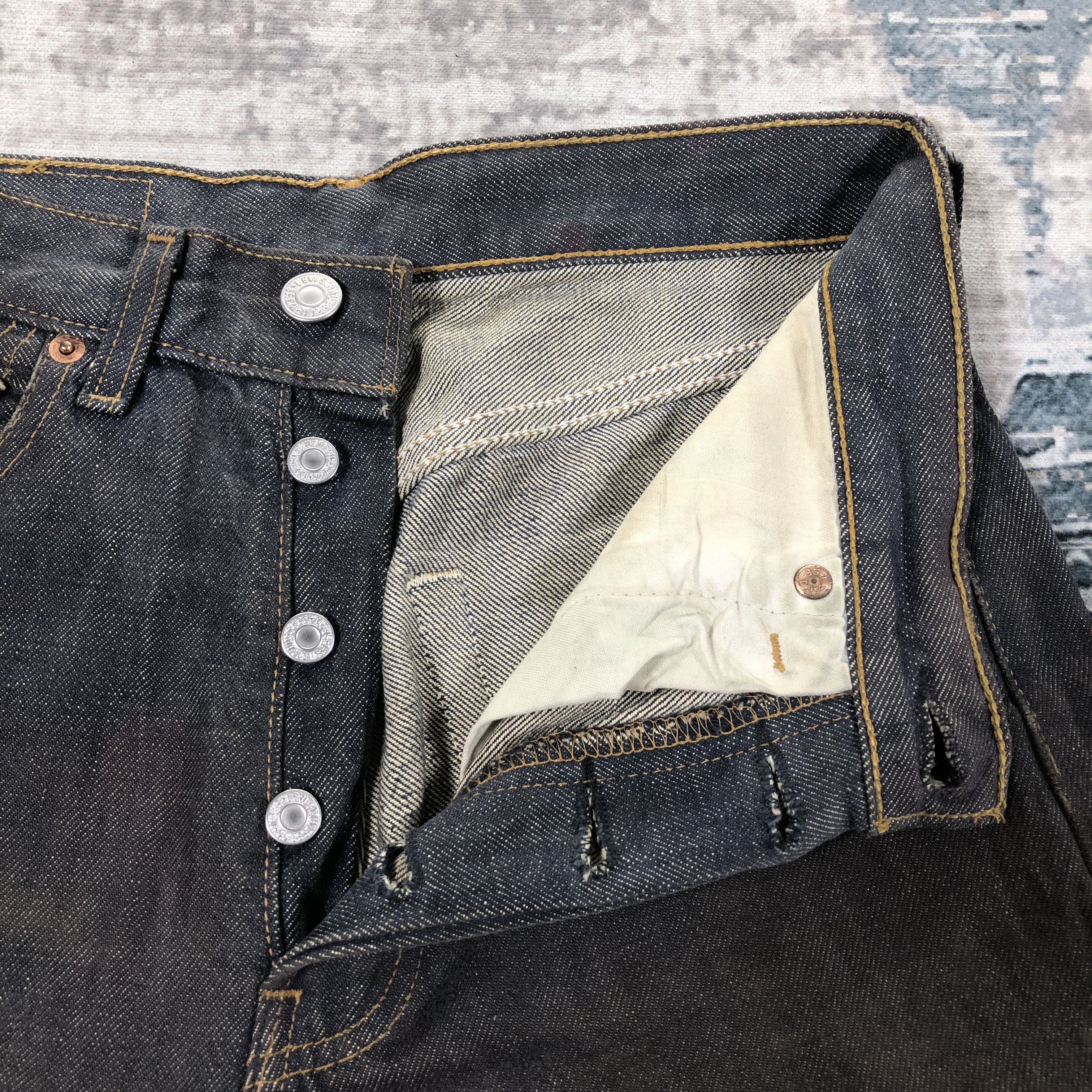 Levi's × Vintage Vintage Levis 501 Jeans Blue Wash Denim Size US 26 / EU 42 - 5 Thumbnail