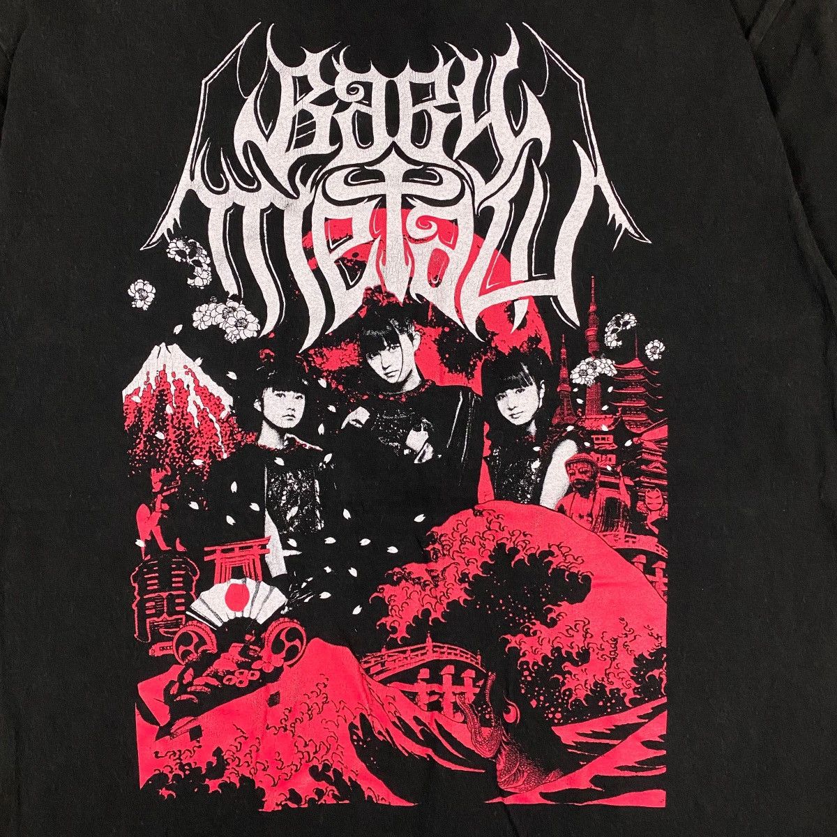 Band Tees × Japanese Brand BABYMETAL WORLD TOUR 2015 IN JAPAN BAND TEE Size US XL / EU 56 / 4 - 3 Thumbnail