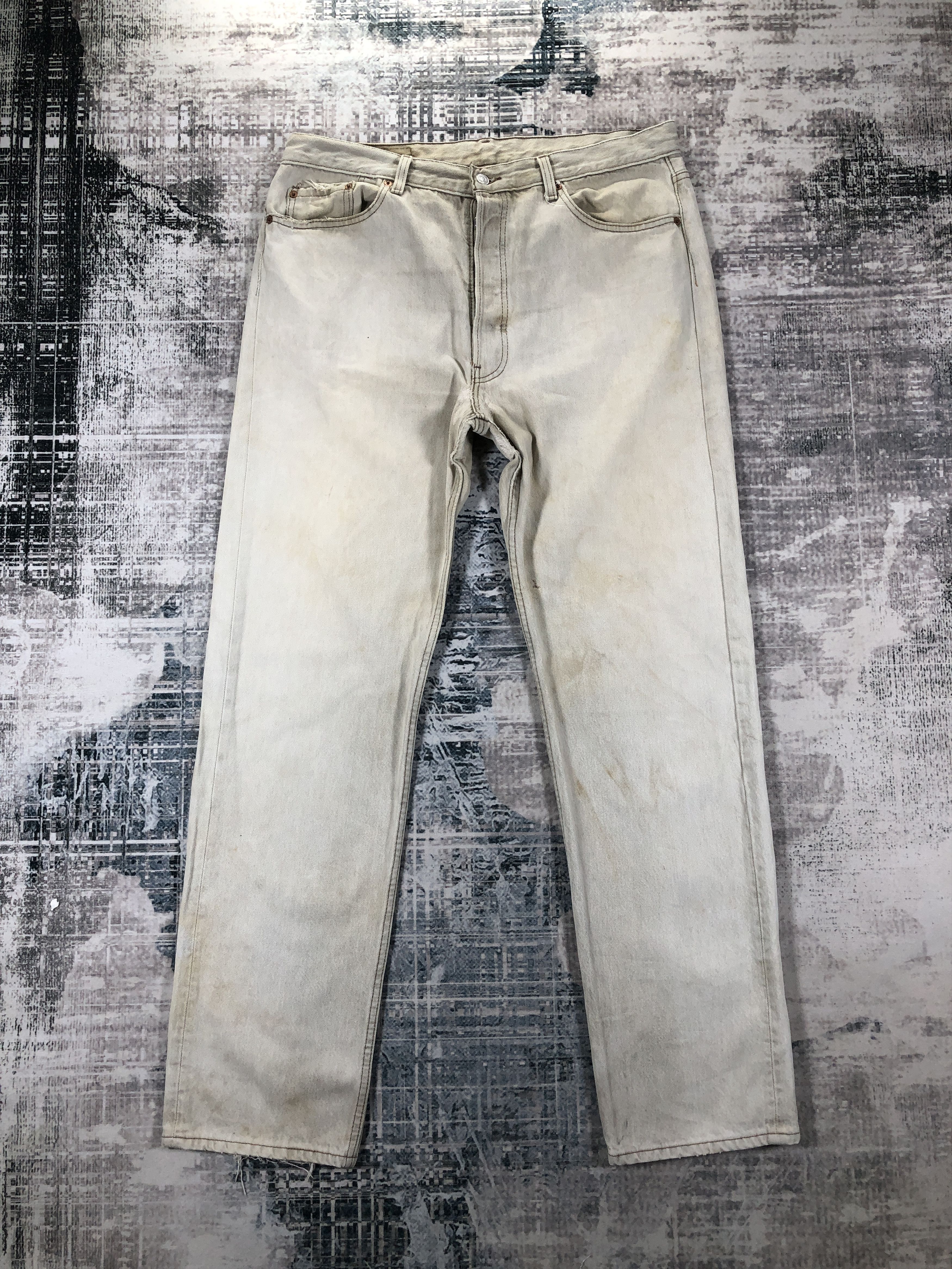 Levi's Vintage Levis 501 Jeans Faded White Denim Size US 37 - 1 Thumbnail