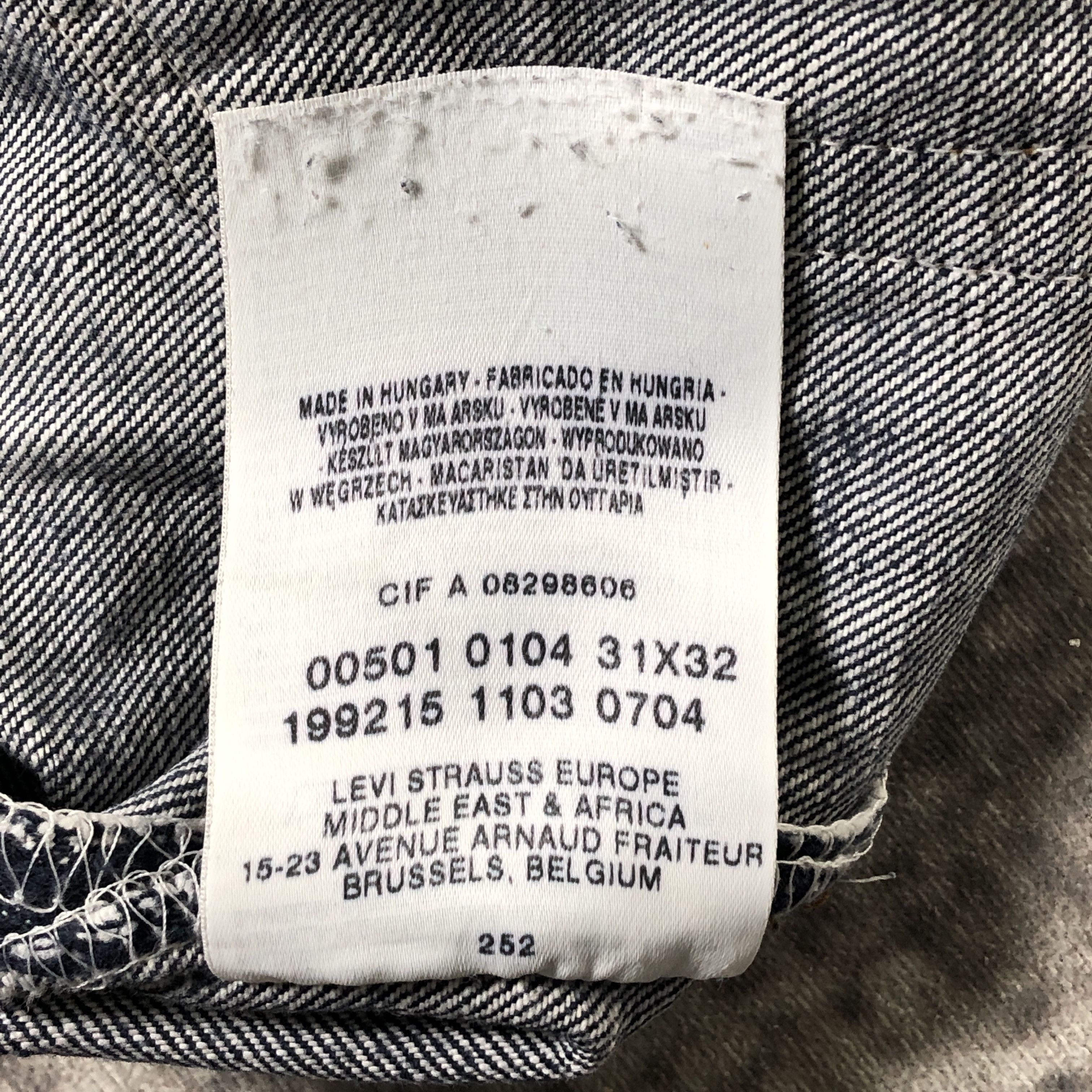 Levi's × Vintage Vintage Levis 501 Jeans Medium Wash Denim Size US 29 - 17 Thumbnail